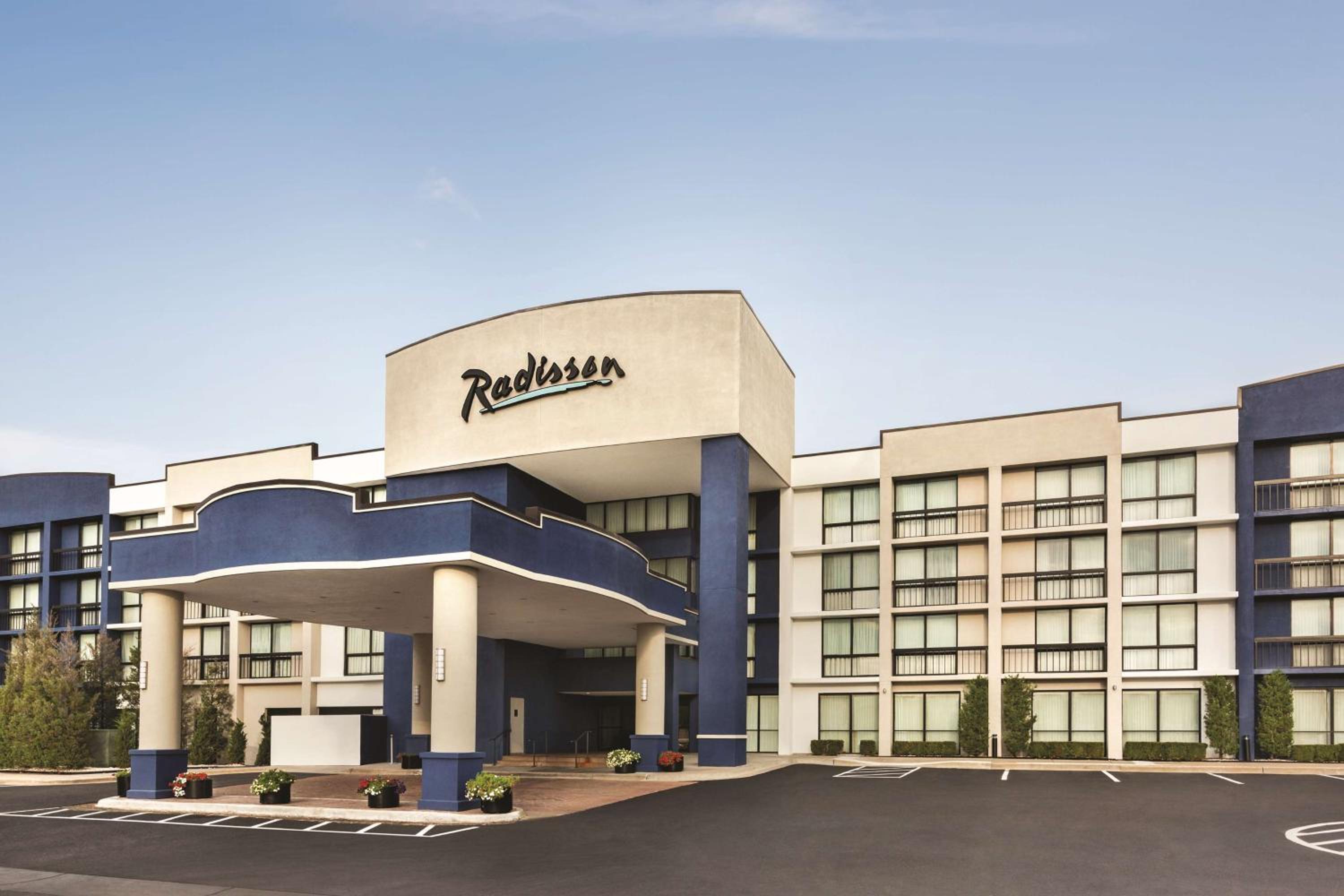 Radisson Hotel Lenexa Overland Park - Property Image 11