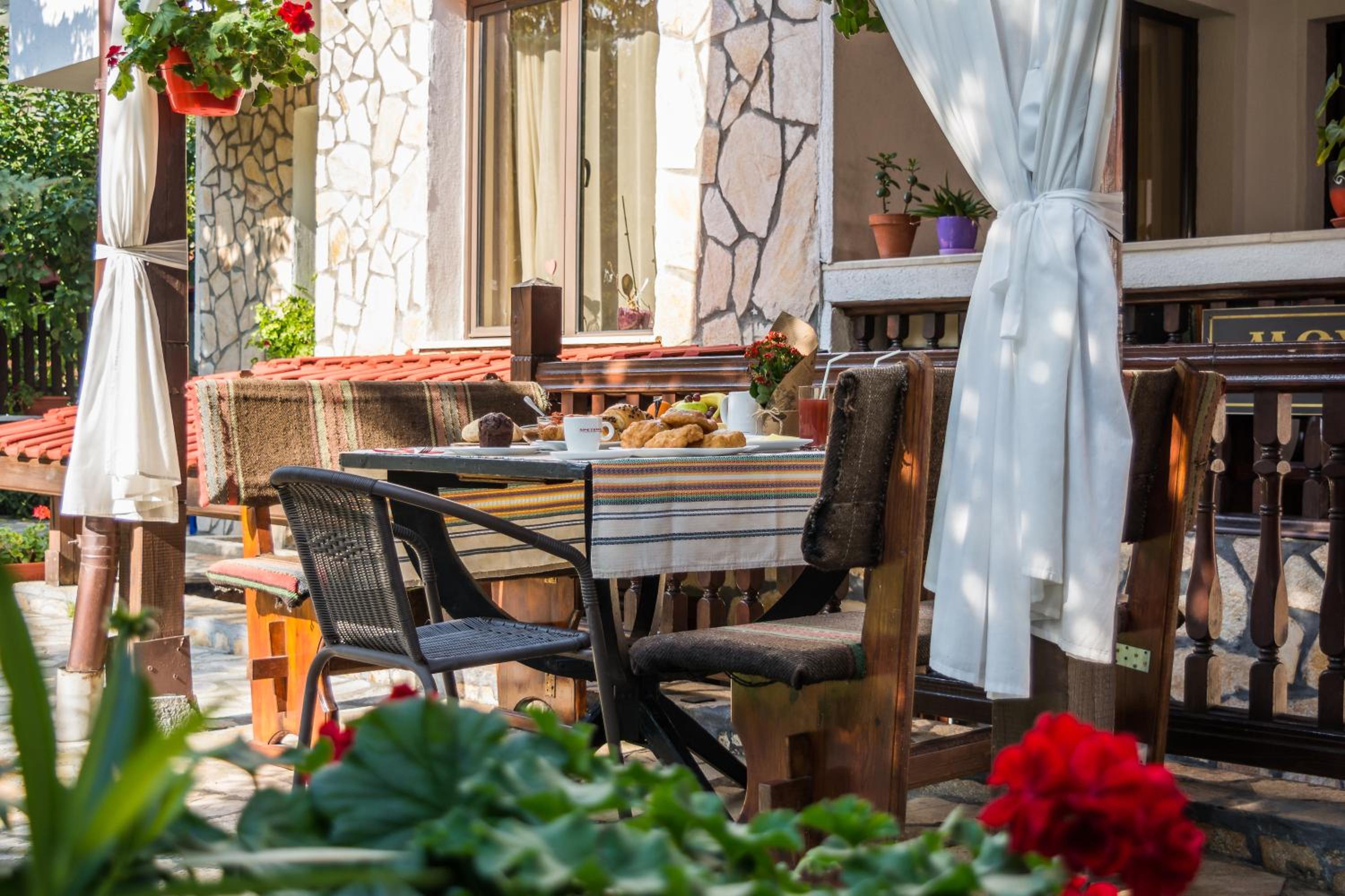 Bansko Vacations - Boutique Guest House IKONOMOV - Property Image 9