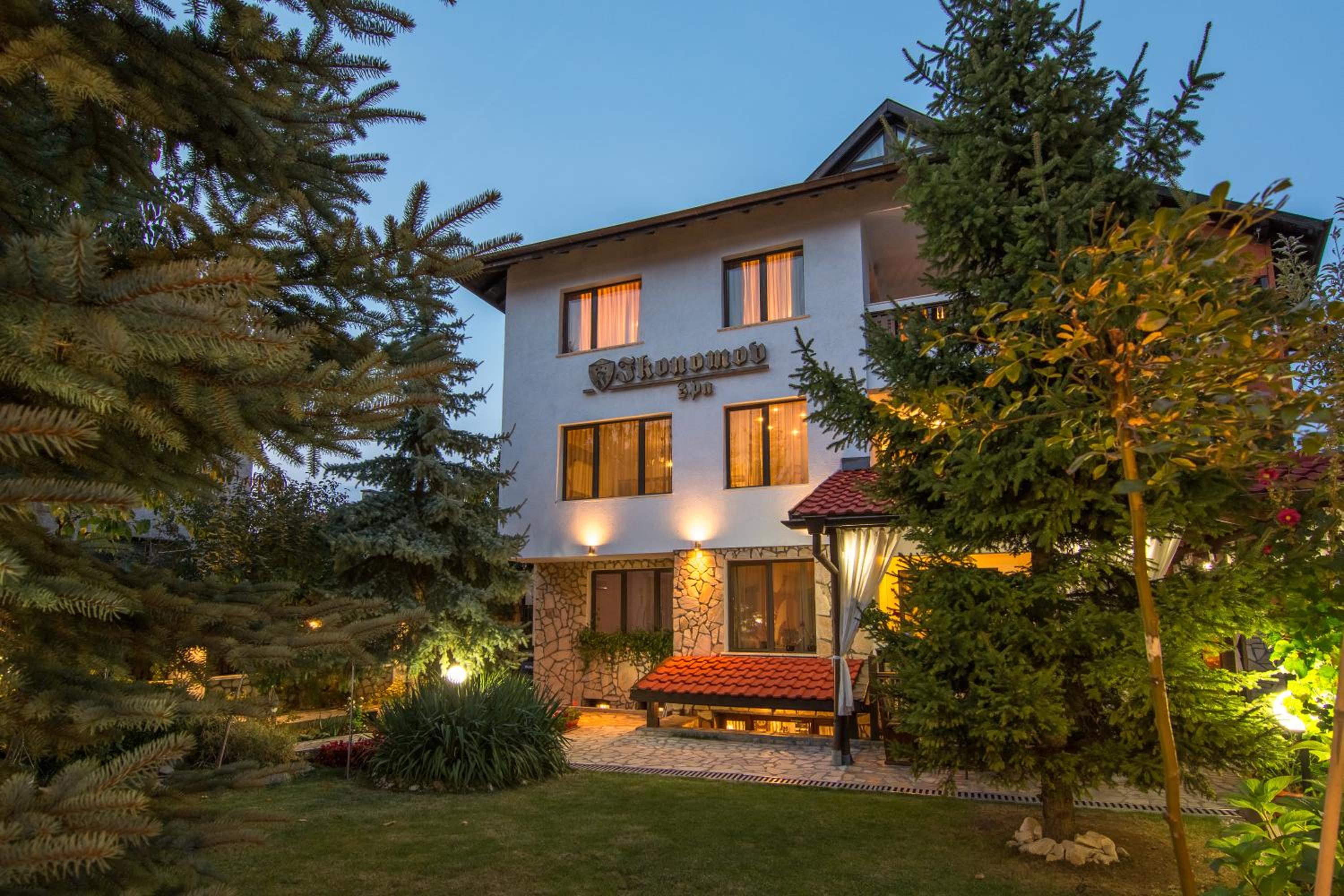 Bansko Vacations - Boutique Guest House IKONOMOV - Property Image 1