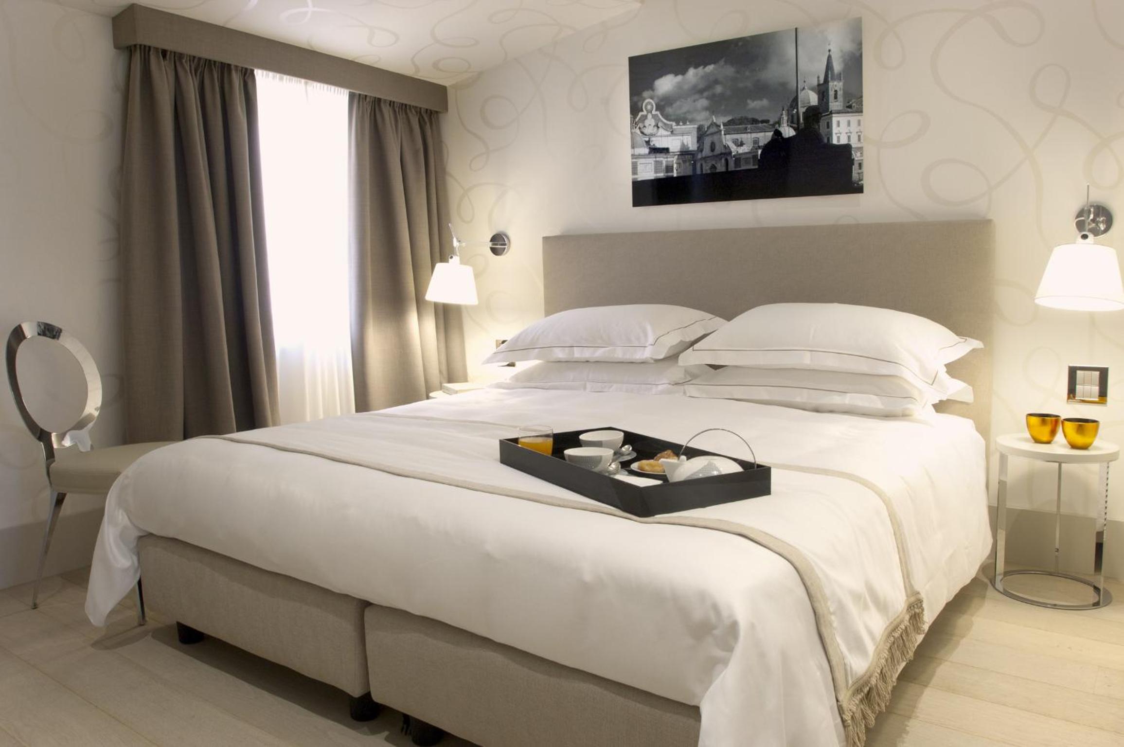Mood44 en Rome — hotel room