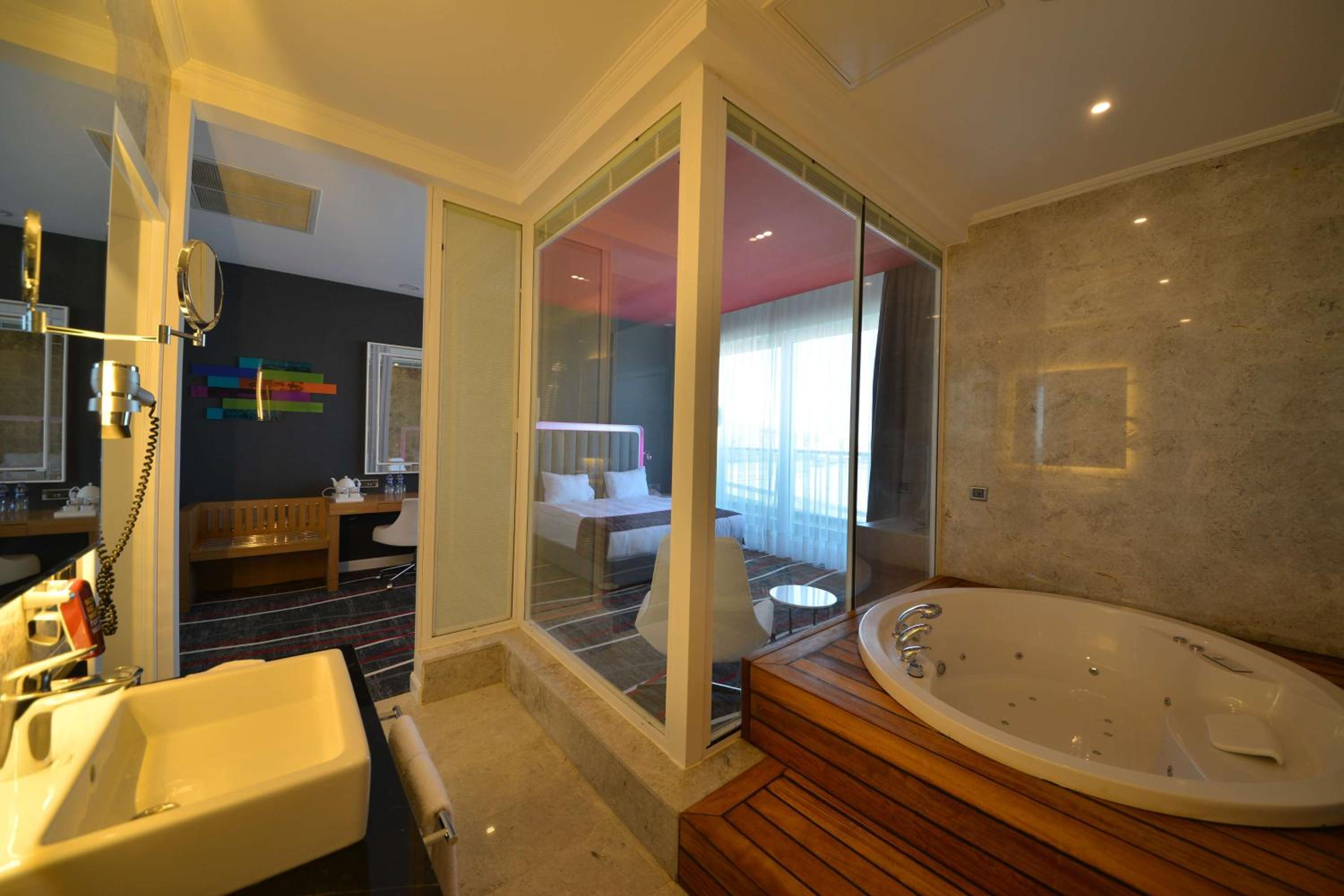 Park Inn by Radisson Ankara Çankaya - Image 9