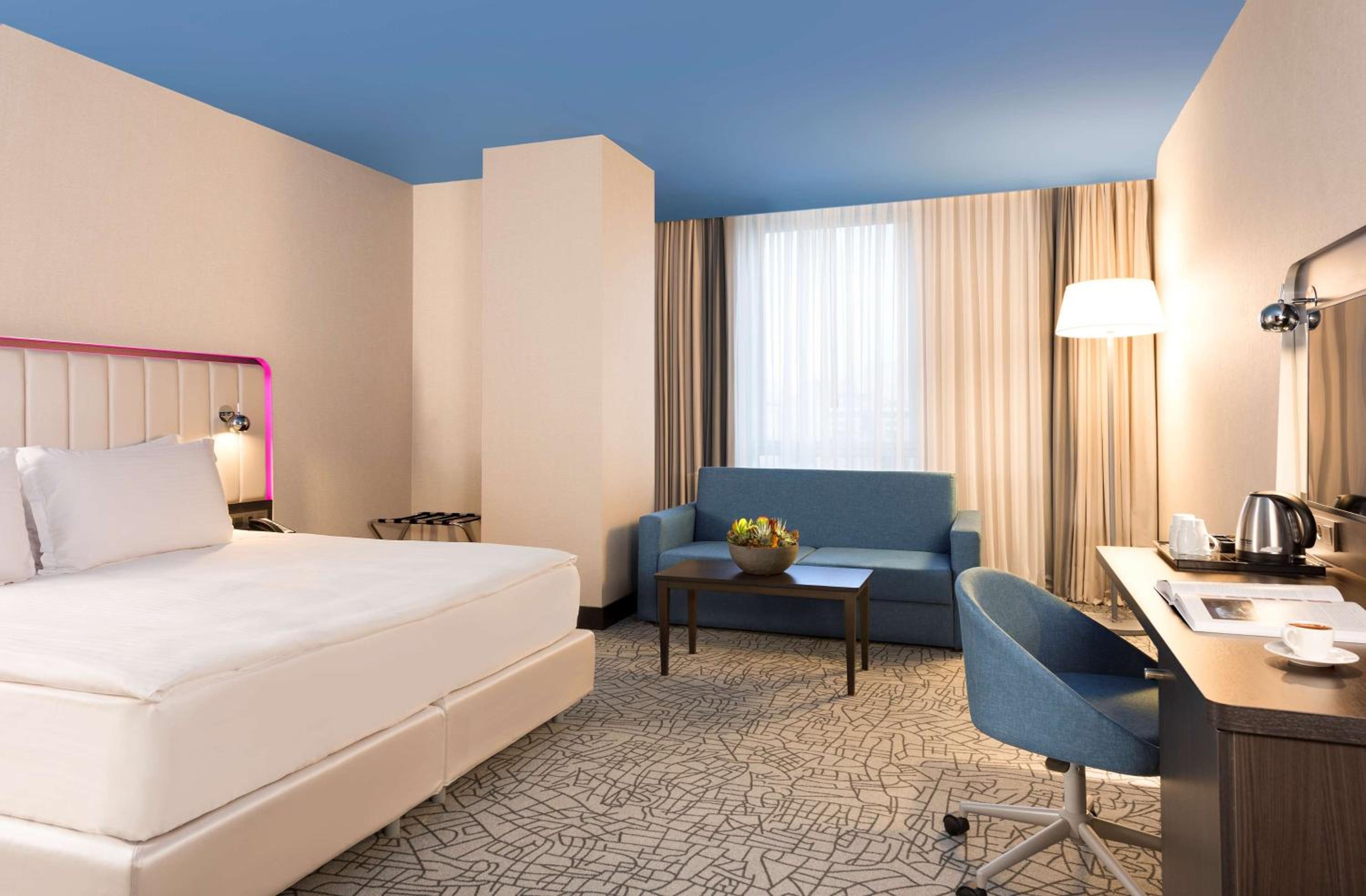 Park Inn by Radisson İstanbul Atasehir - Image 10