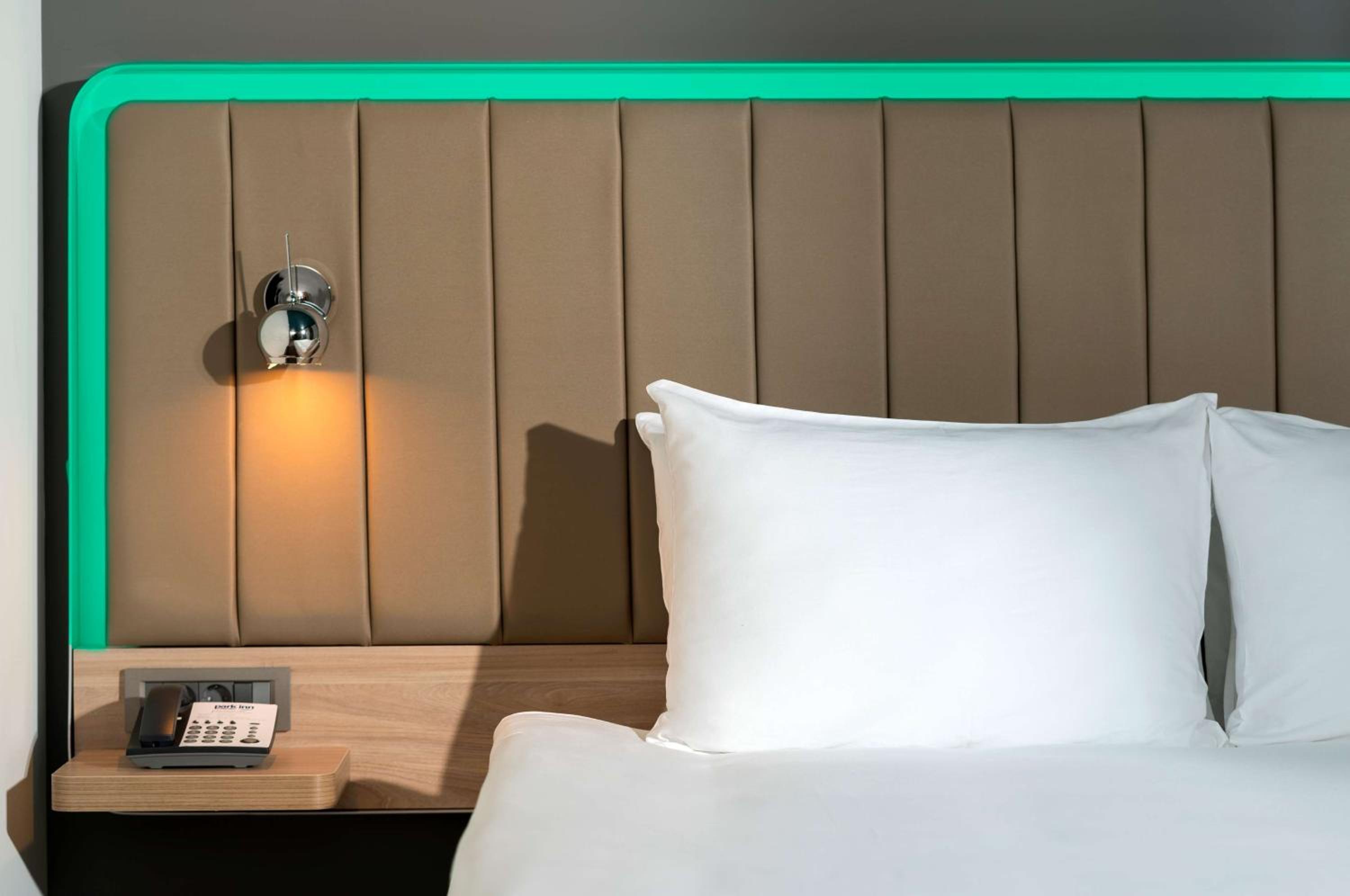 Park Inn by Radisson İstanbul Havalimanı Odayeri - Image 14