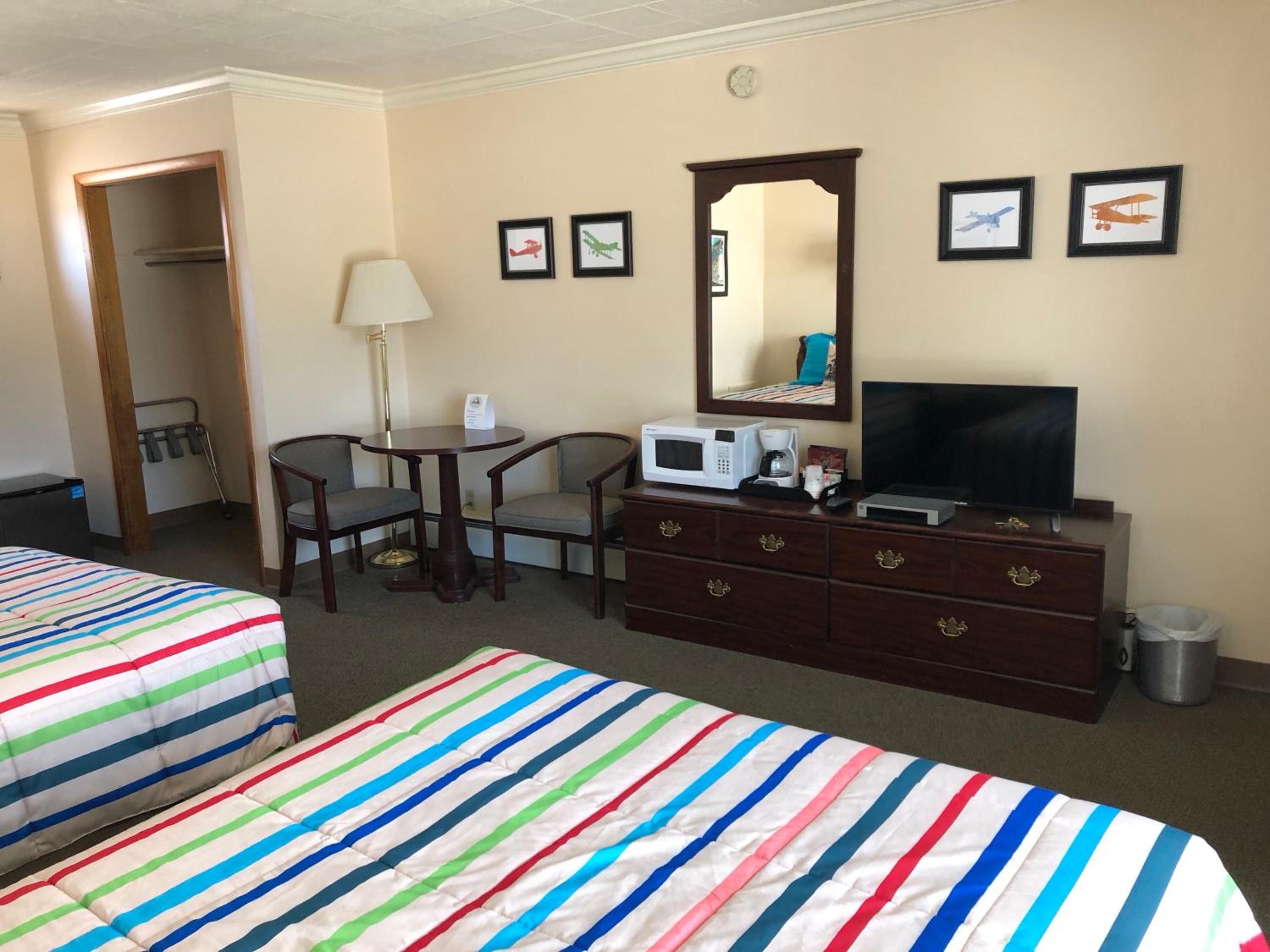 Buffalo Vacations - Mansion House Motel - Property Image 51