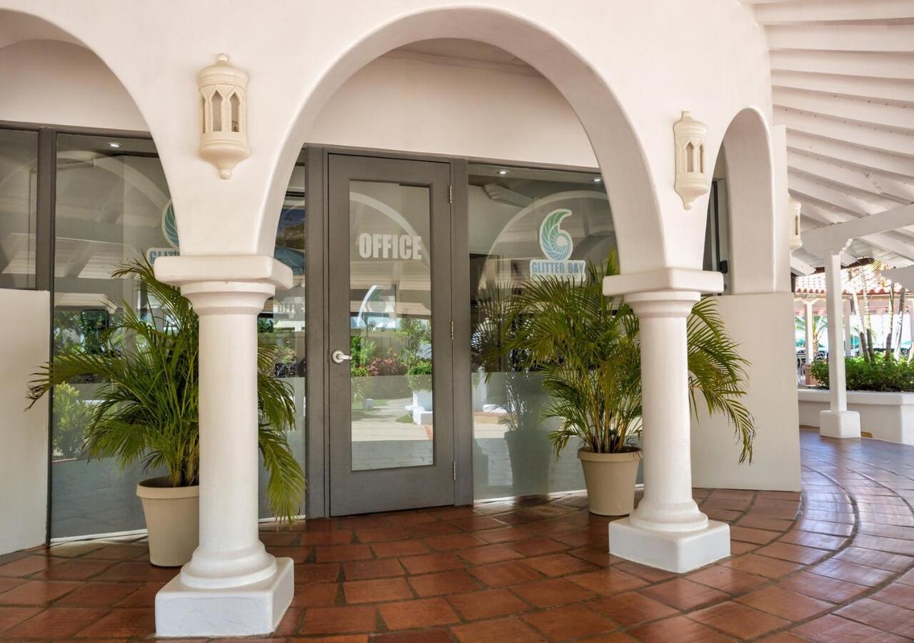 Royal Glitter Bay Villas