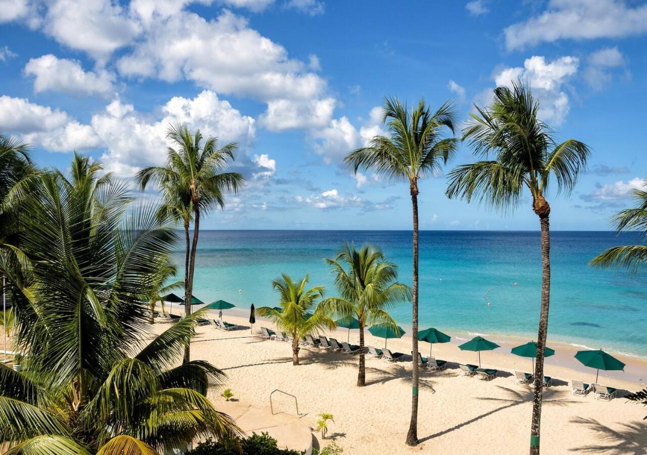 Royal Glitter Bay Villas