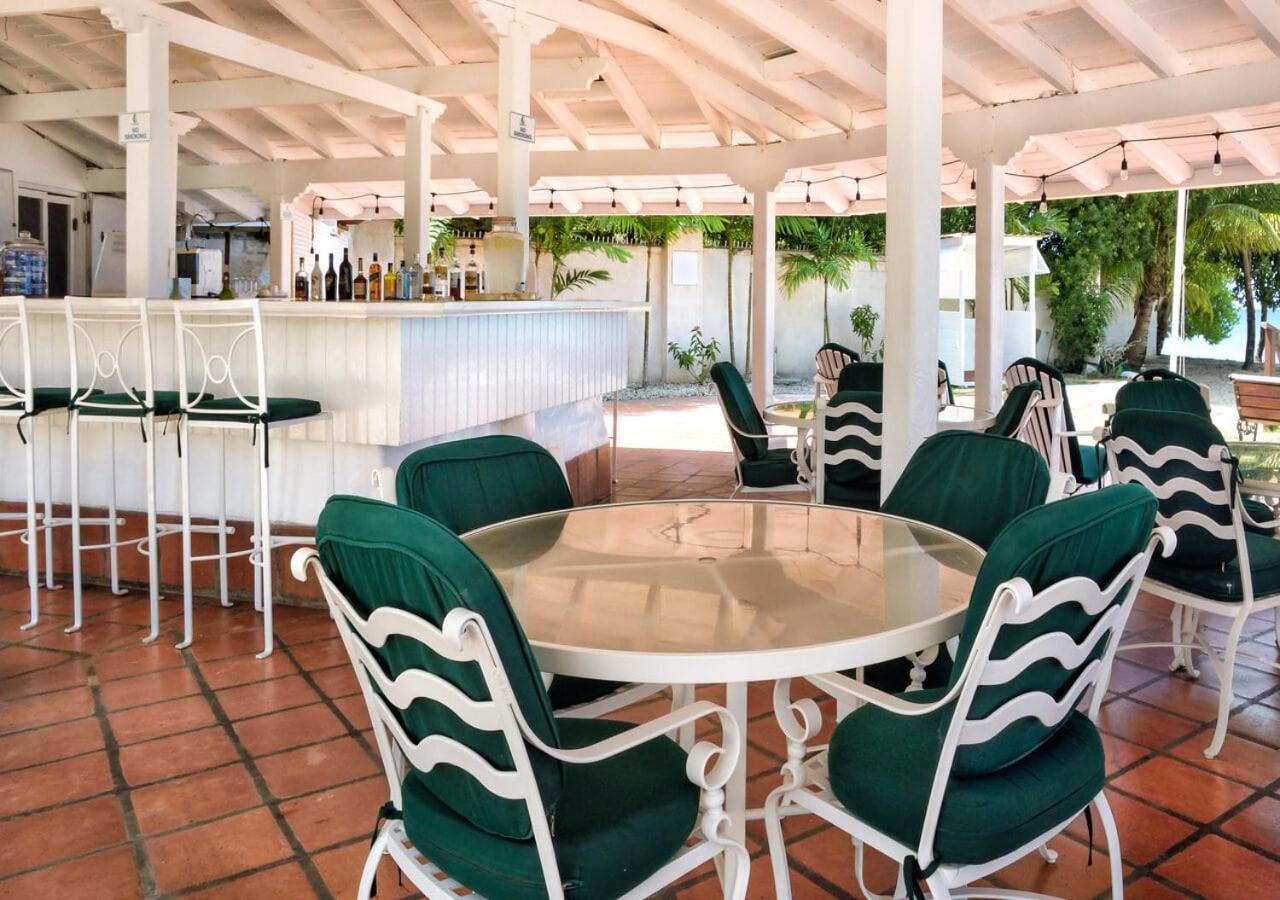 Royal Glitter Bay Villas