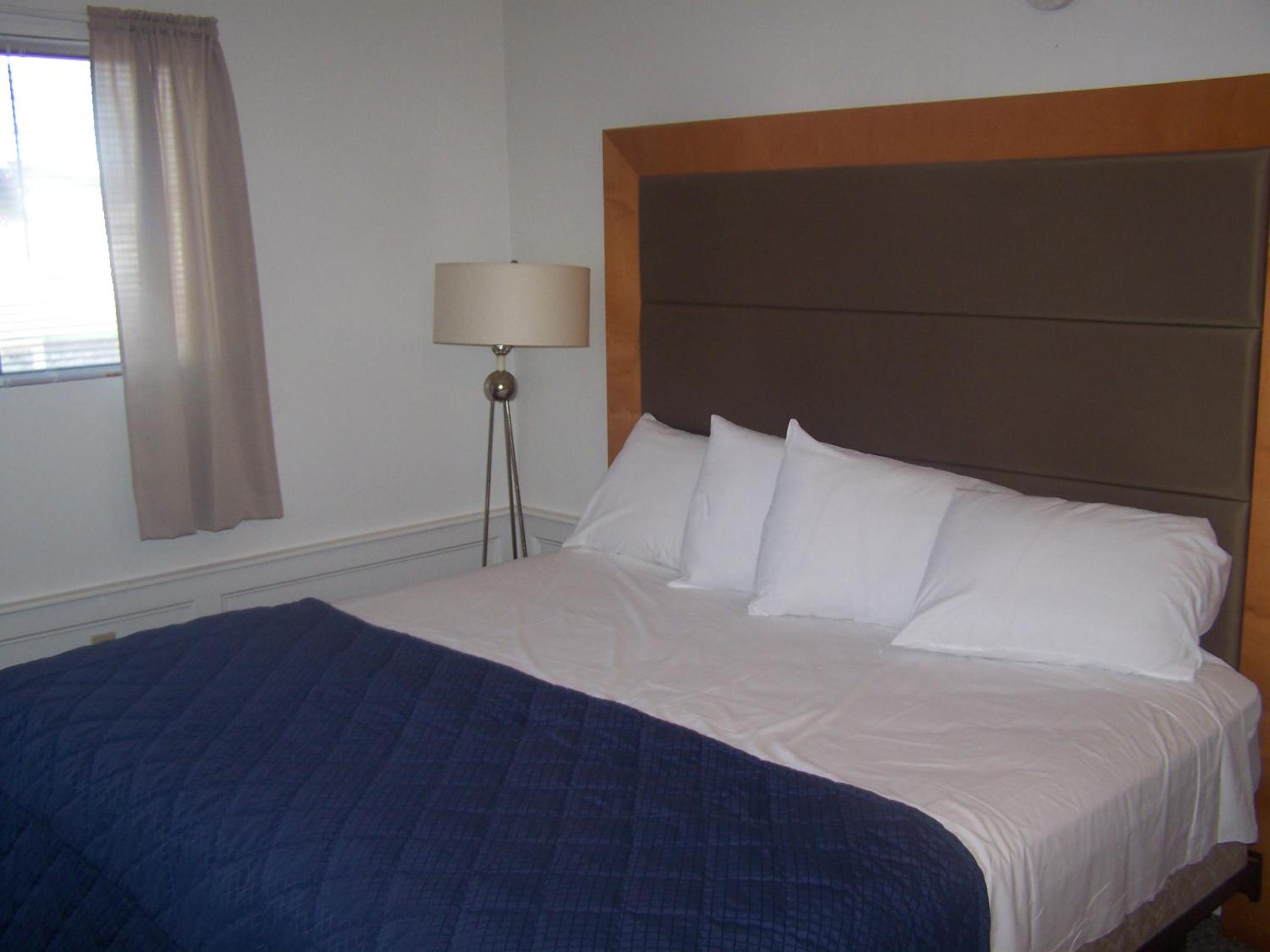 Nautical Motel - Property Image 7