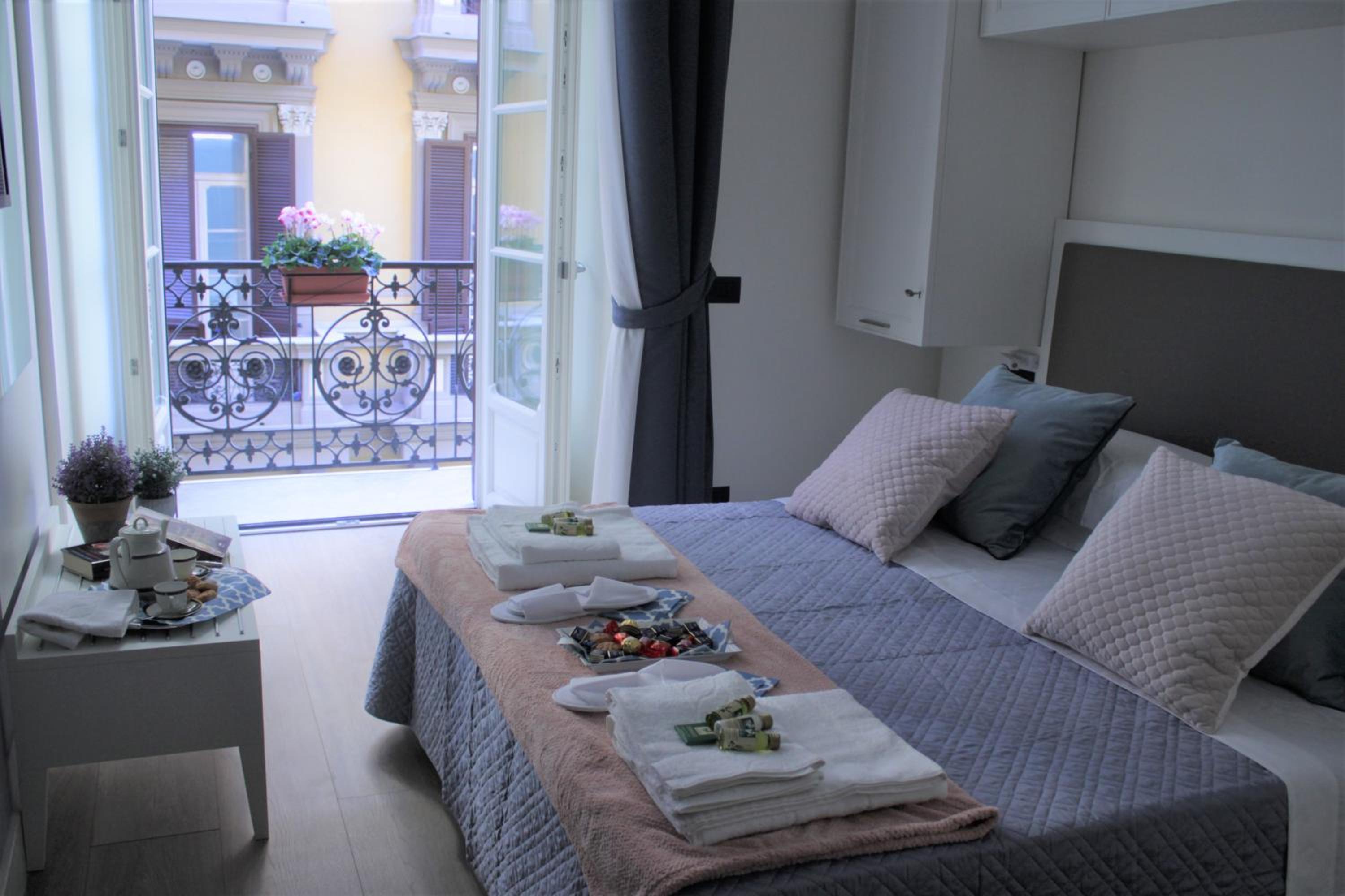 Napoli Mariana Luxury