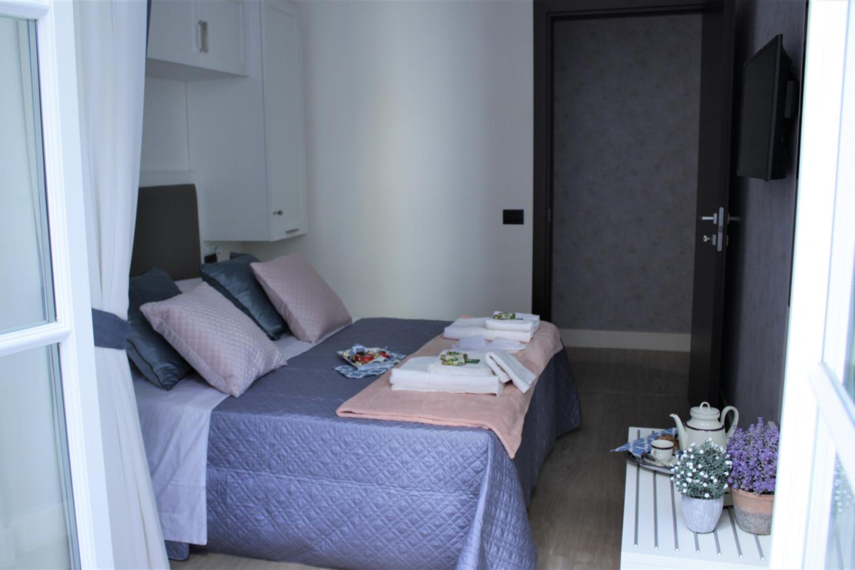 Napoli Mariana Luxury