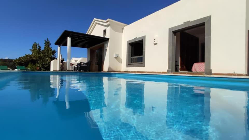 Villa Bol-Can con piscina privada view 3