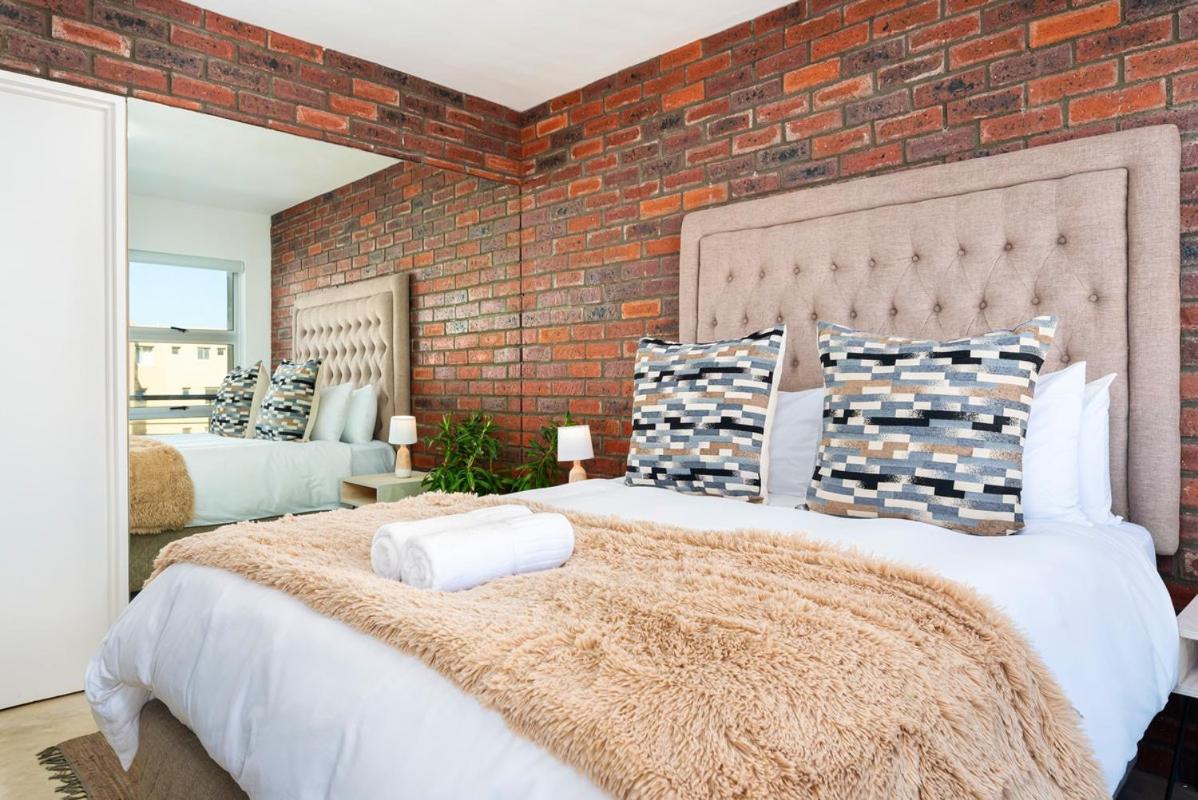 Modern 1 Bedroom in Blouberg view 4