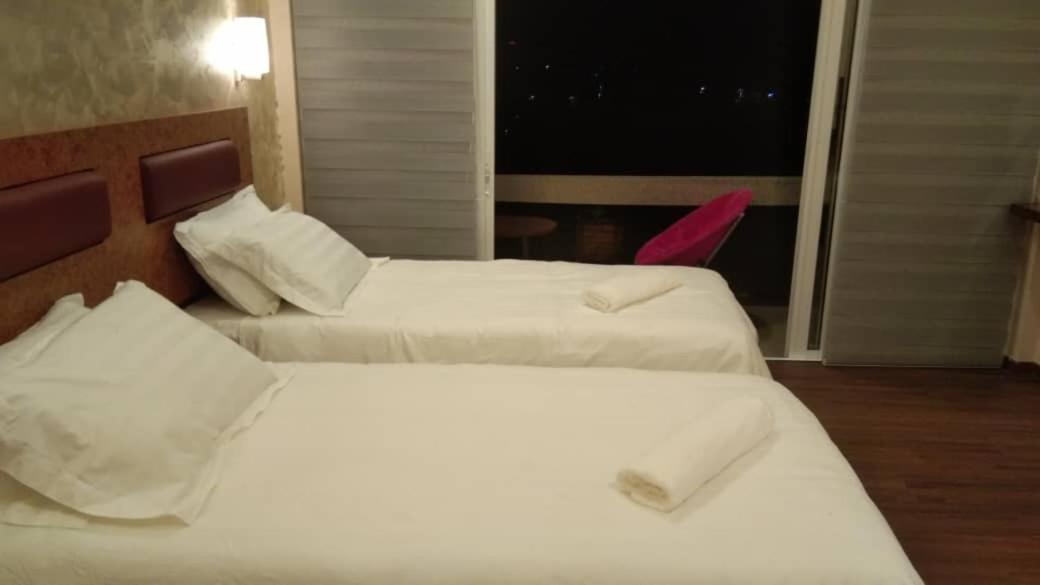 Leely Garden Valley Lodge Tambunan photo 2