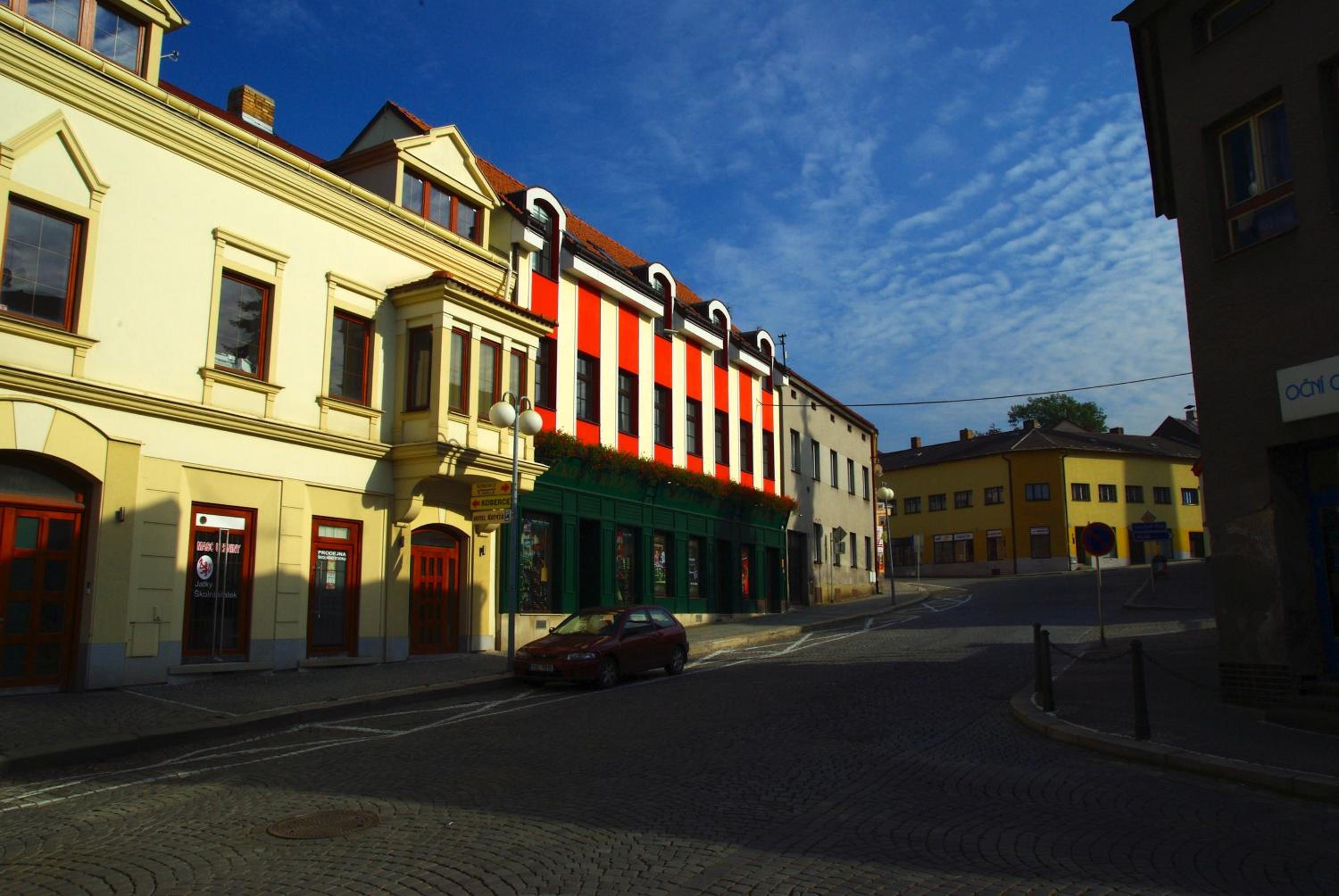 Photo 6
