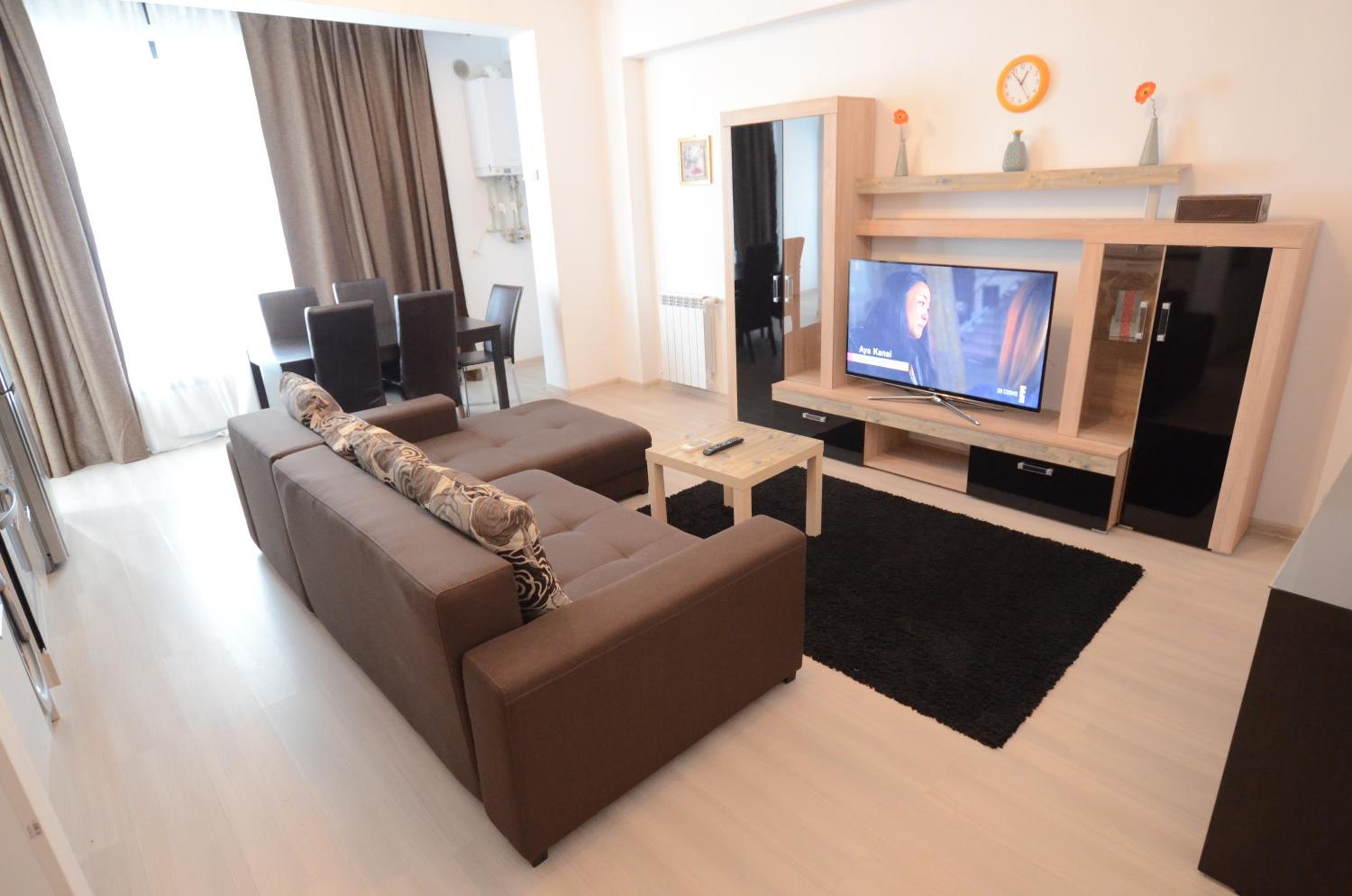 Uptown Residence Apartments