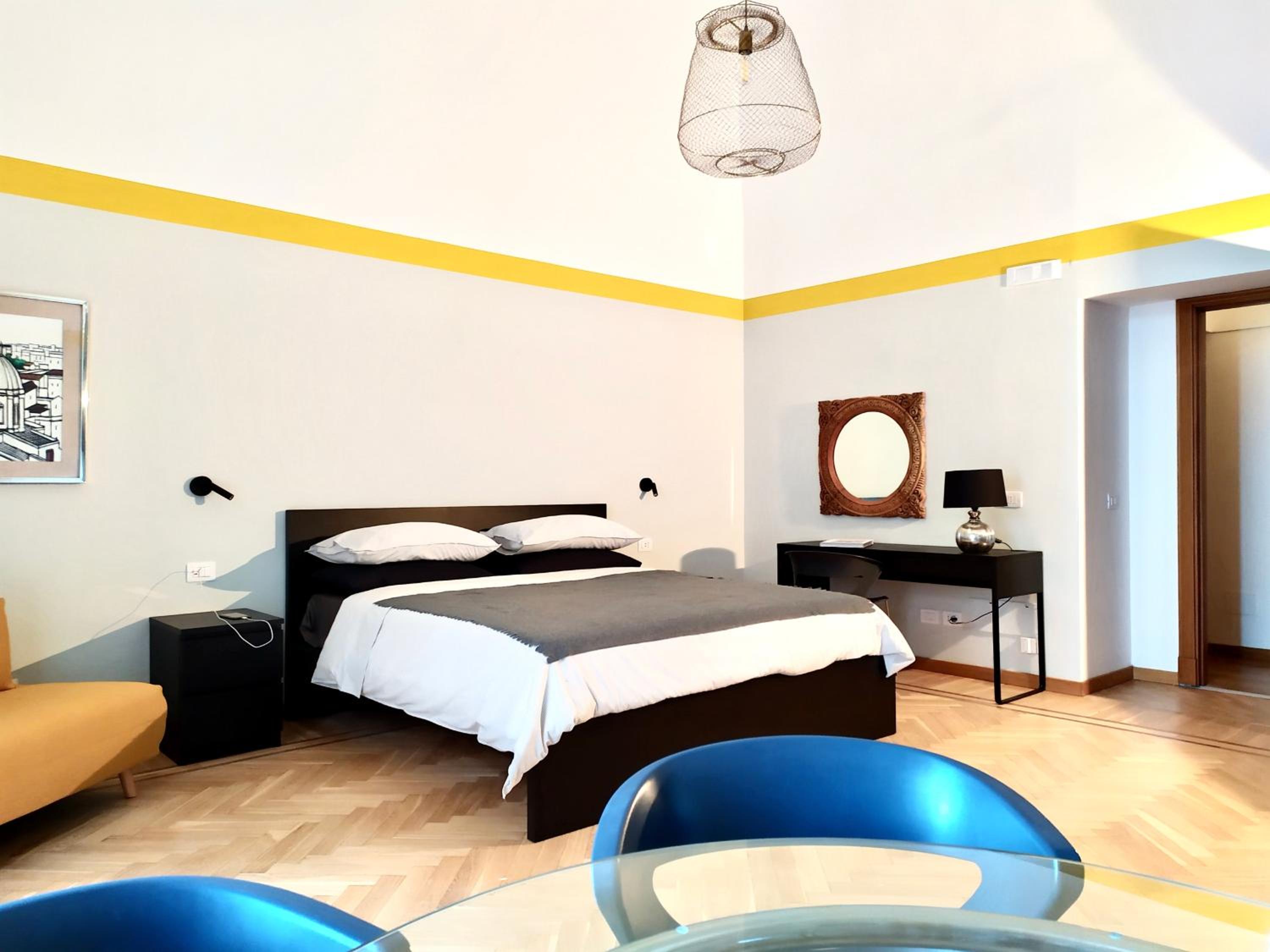 NAPOLIXSUITE