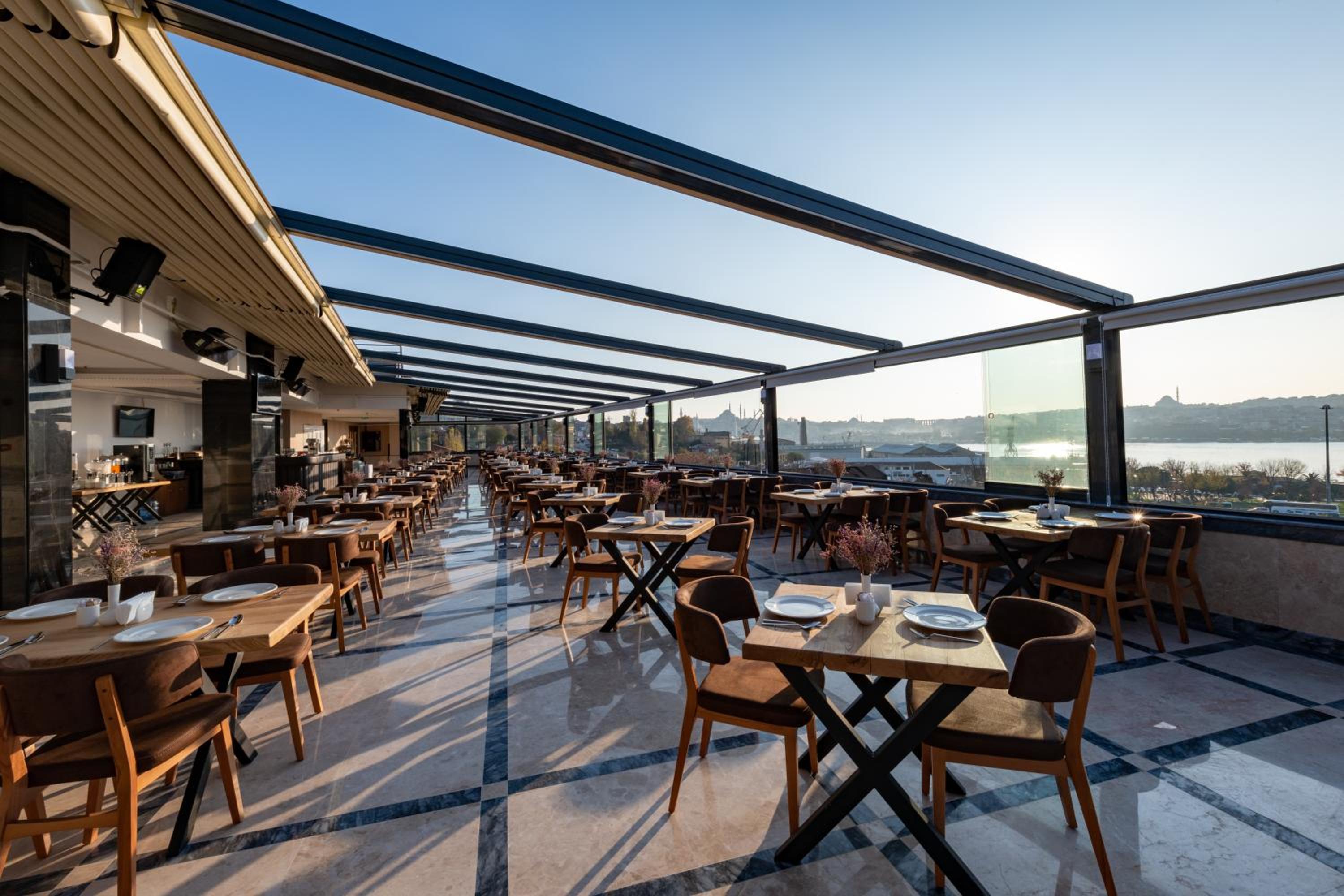Nova Plaza Pera - Image 40