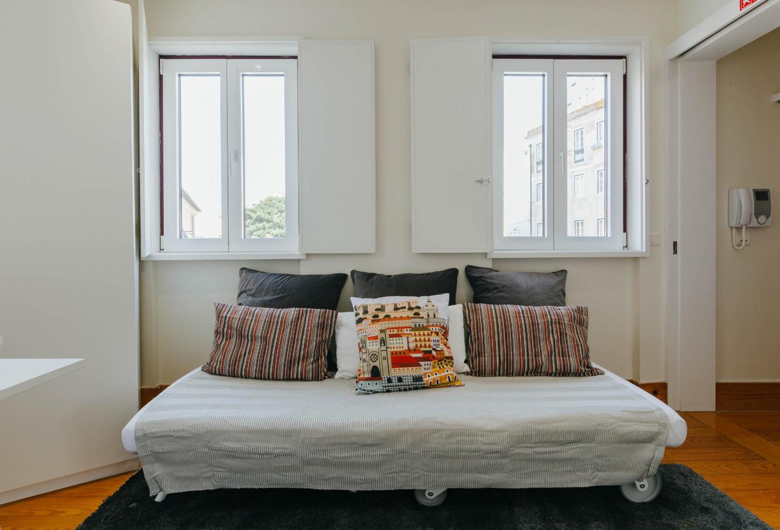 RENT4REST LISBON DOWNTOWN TINY STUDIO Apartments