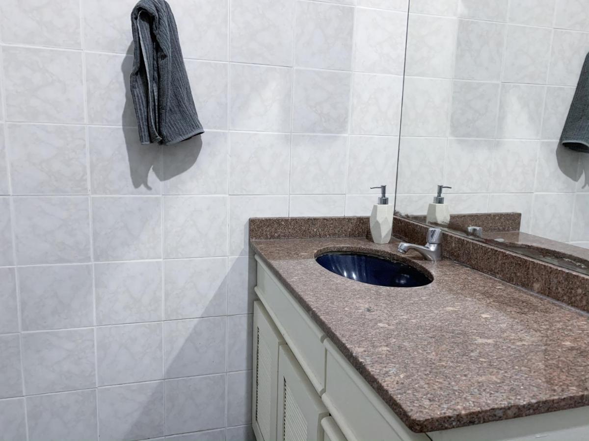 Pineapples VP601 - Apartamento em Ipanema na esquina de Farme de Amoedo