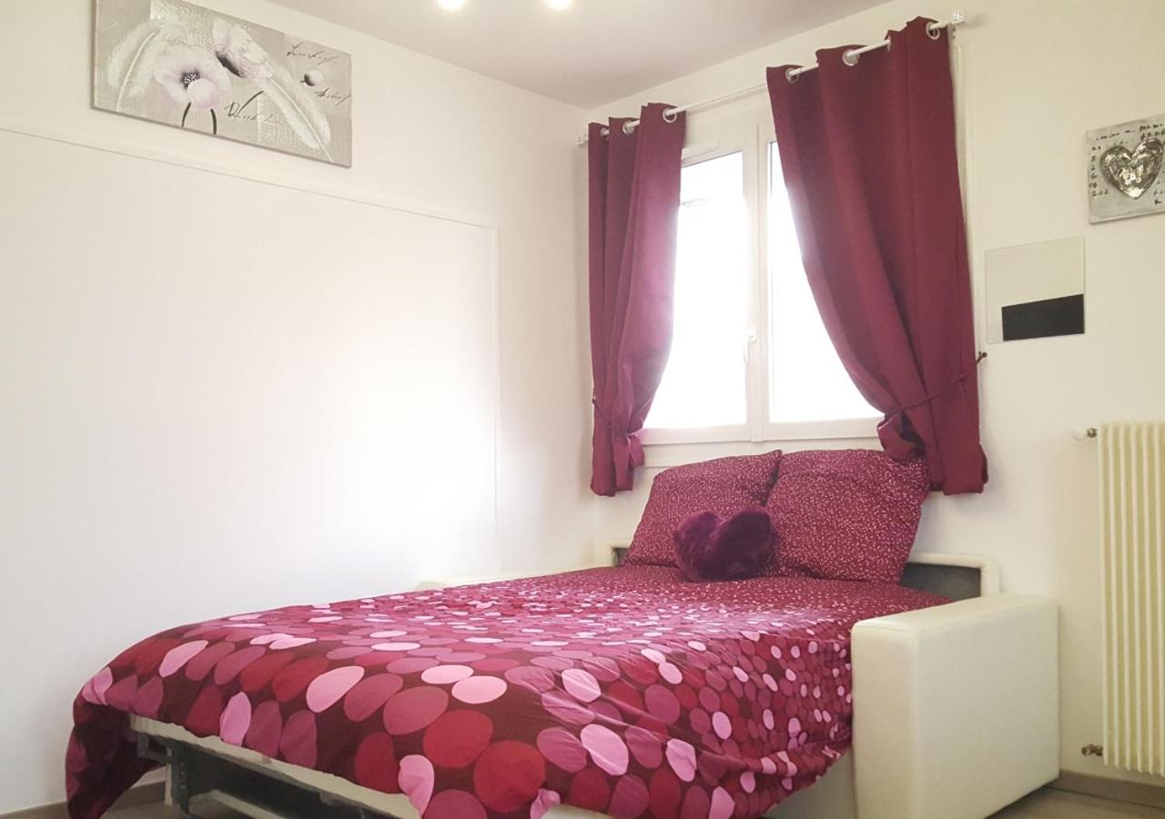 SWEETHOME DIJON - Drapeau view 2