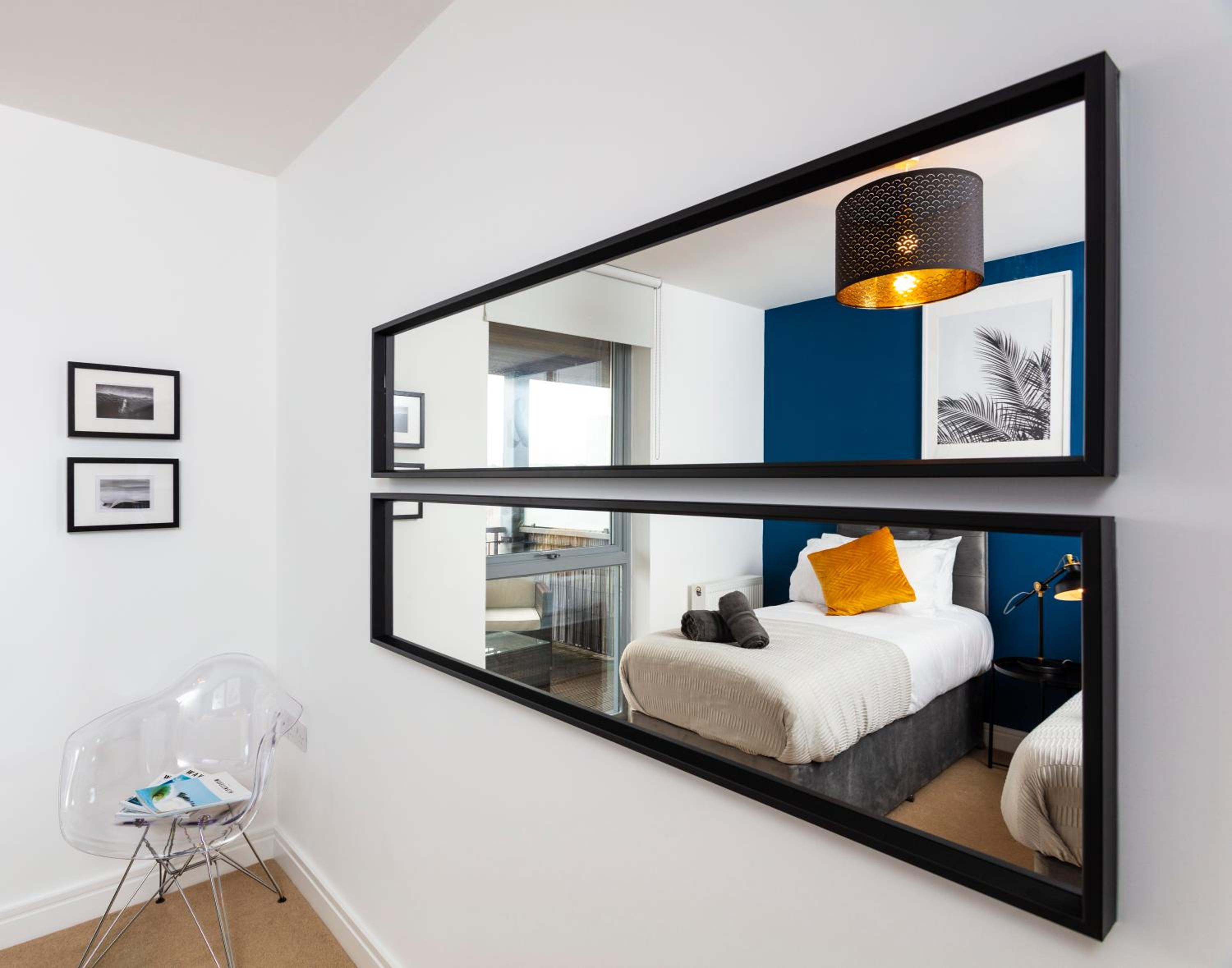 PENTHOUSE Plymouth Apartment- Sea View- Sleeps 7 - Private Parking - Habita Property view 2