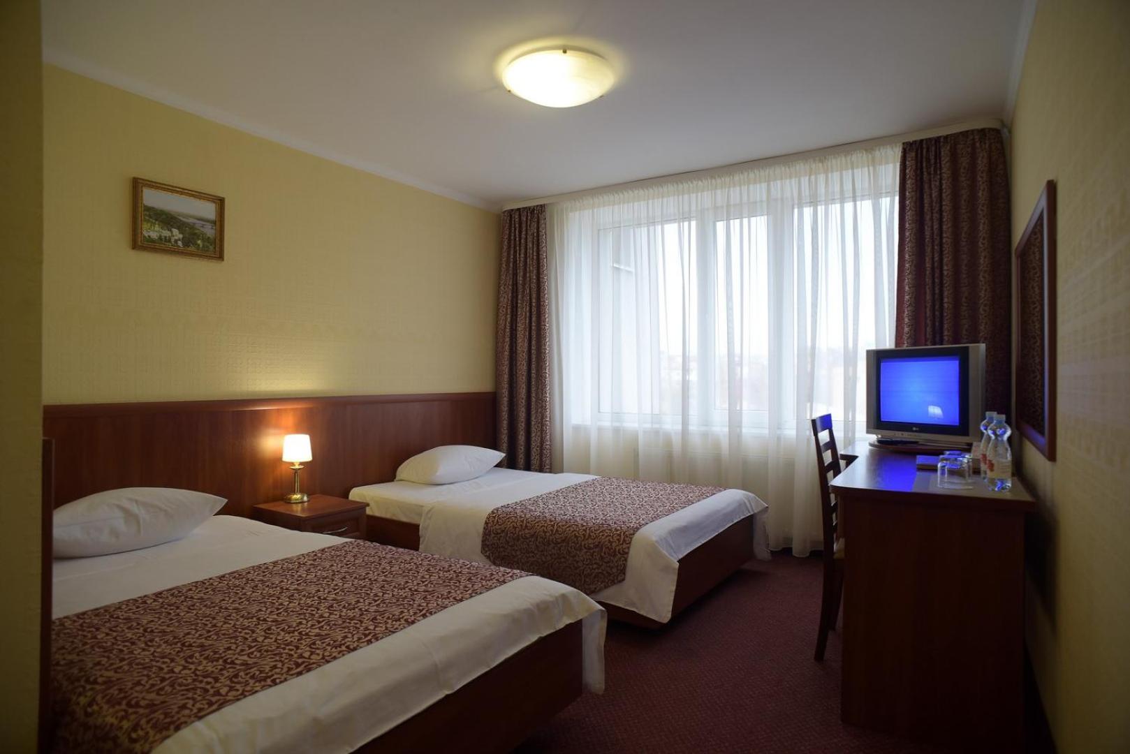 Hotel Mir