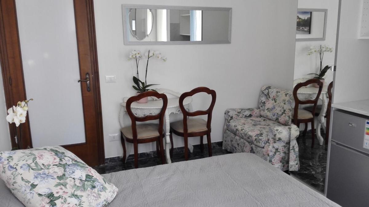 MinihouseLarissa diVerona view 3