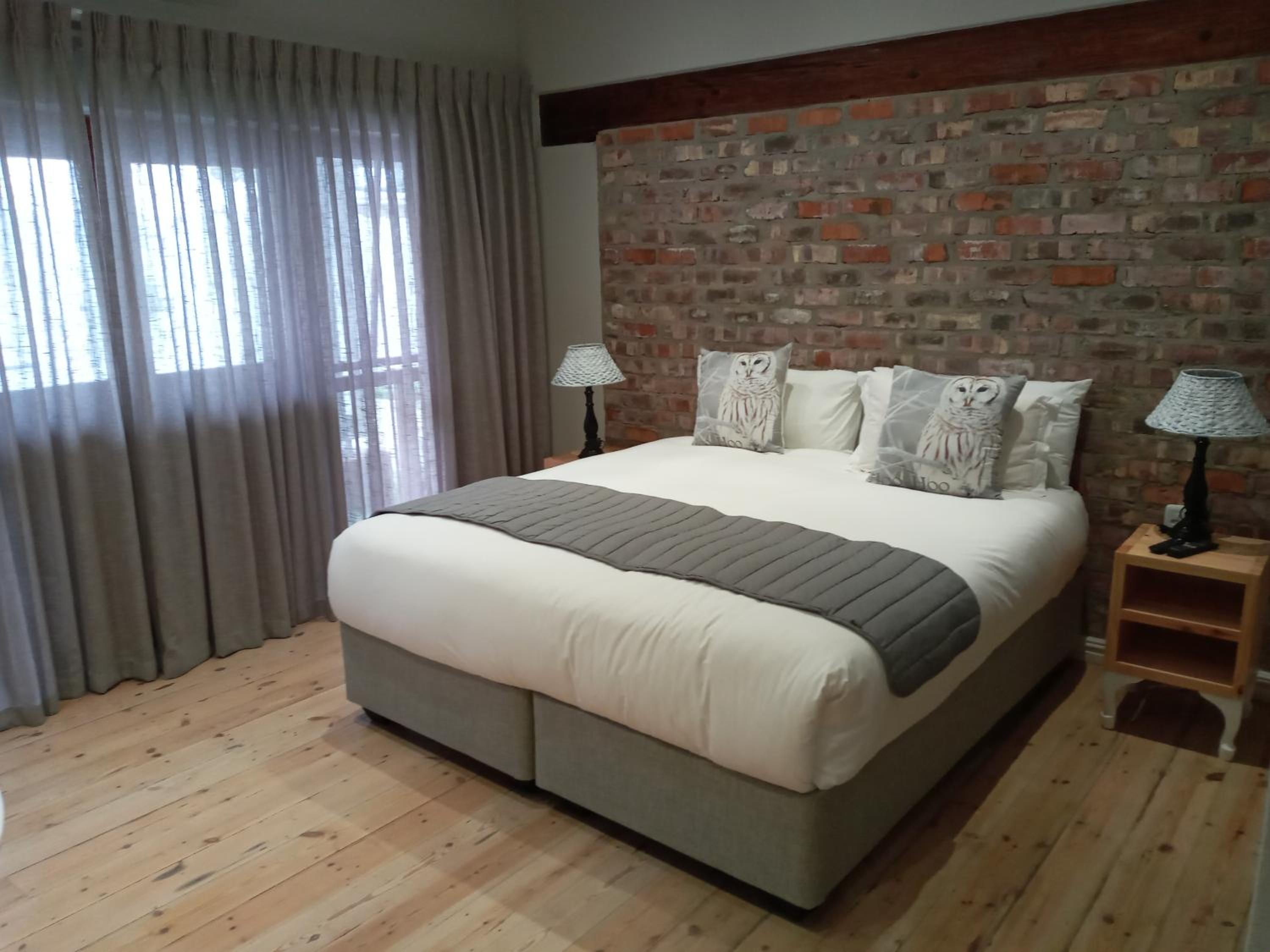 Two Fat Owls Guesthouse