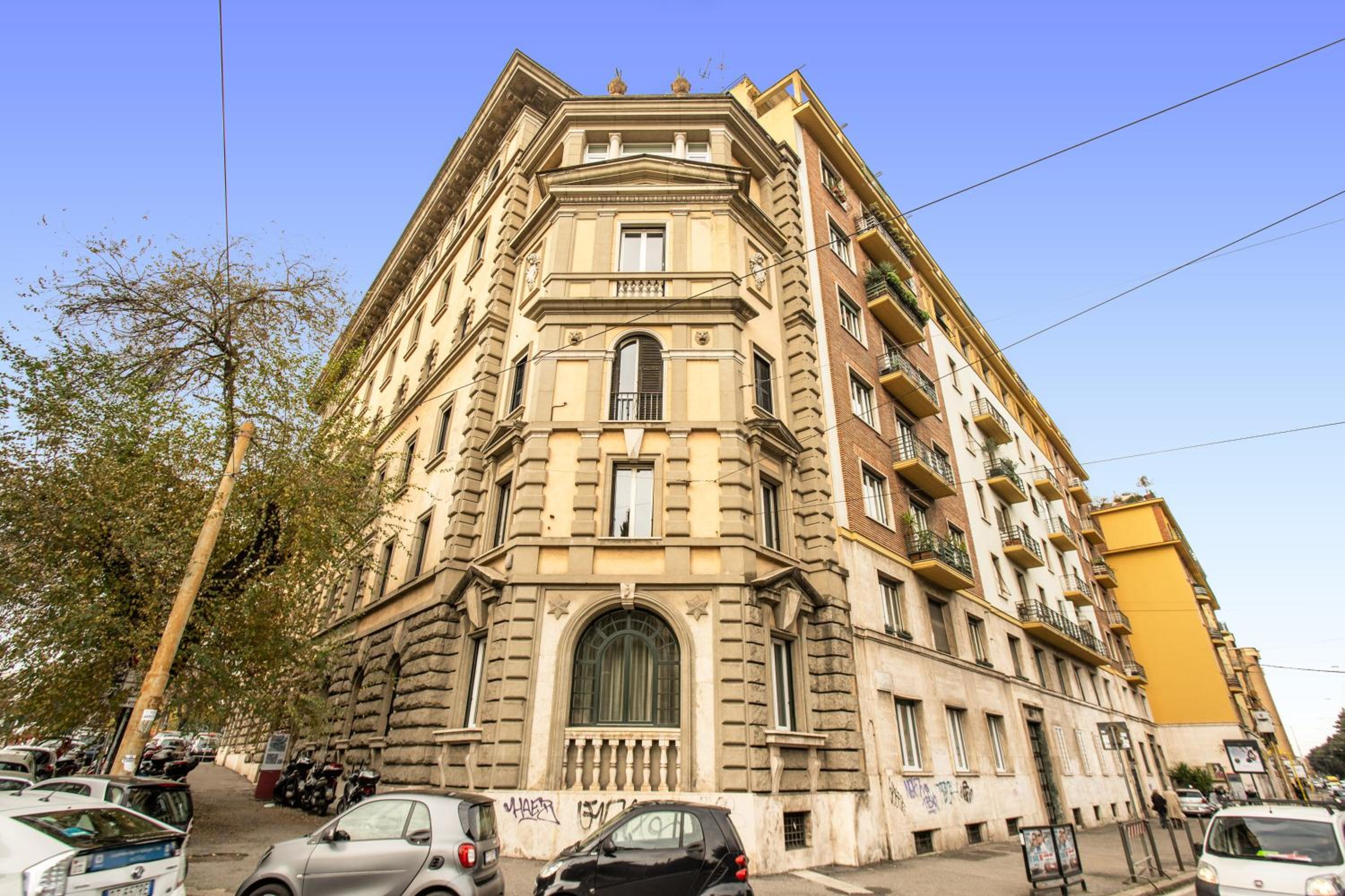 DOWNTOWN SRL - Borghese Green
