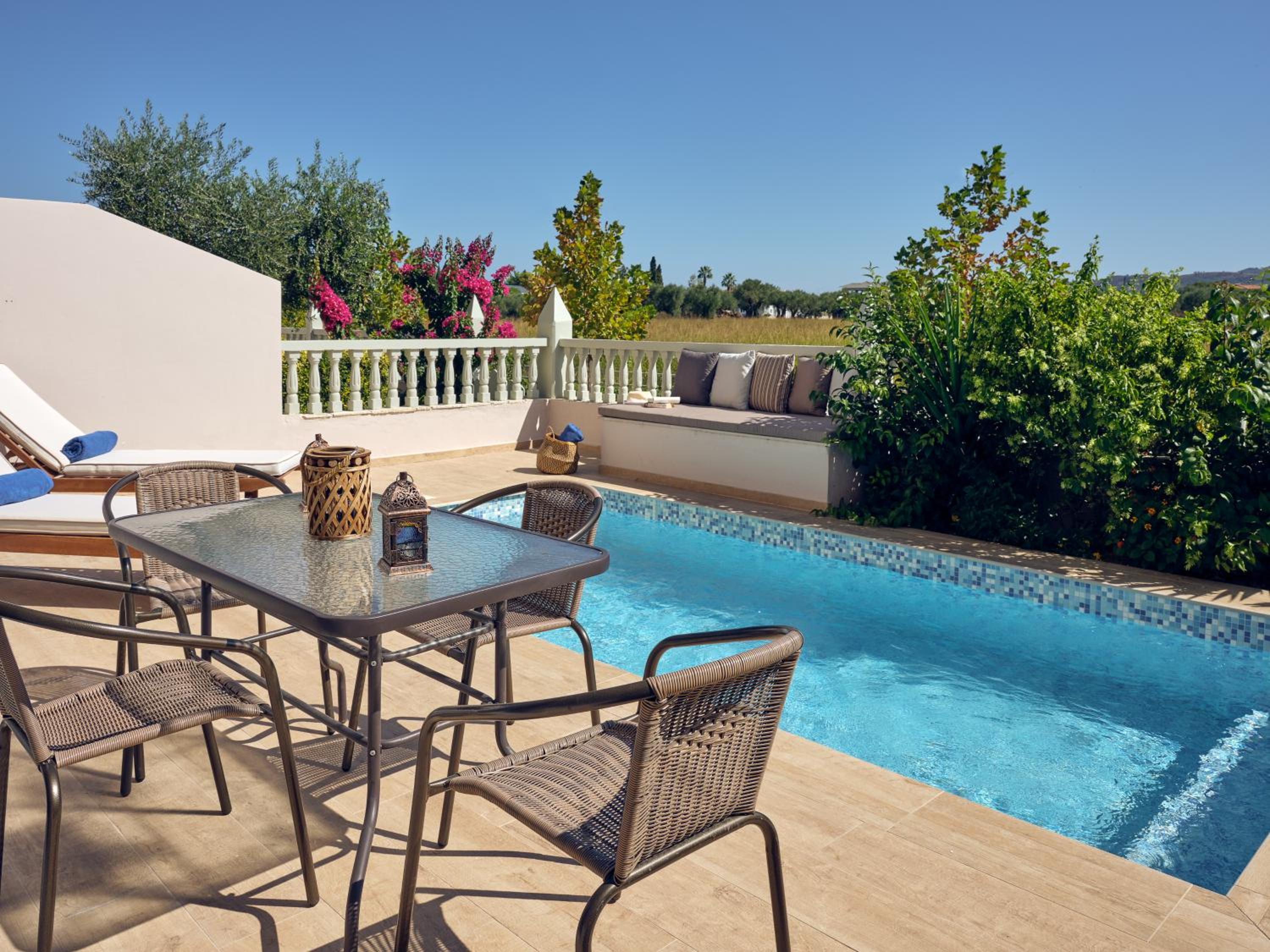 Three Graces Holiday Houses Complex view 3