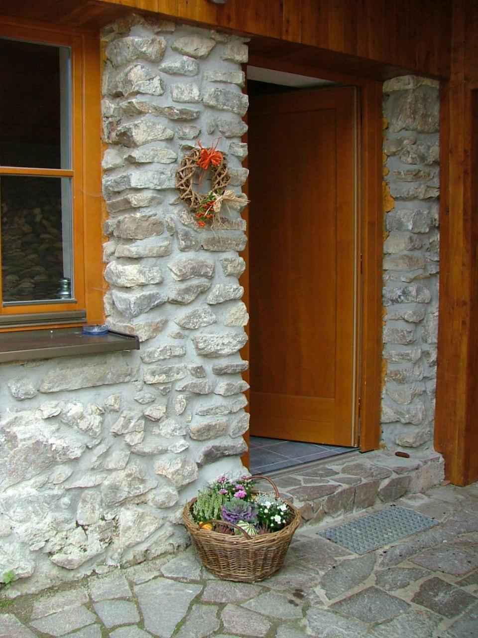 Photo 51