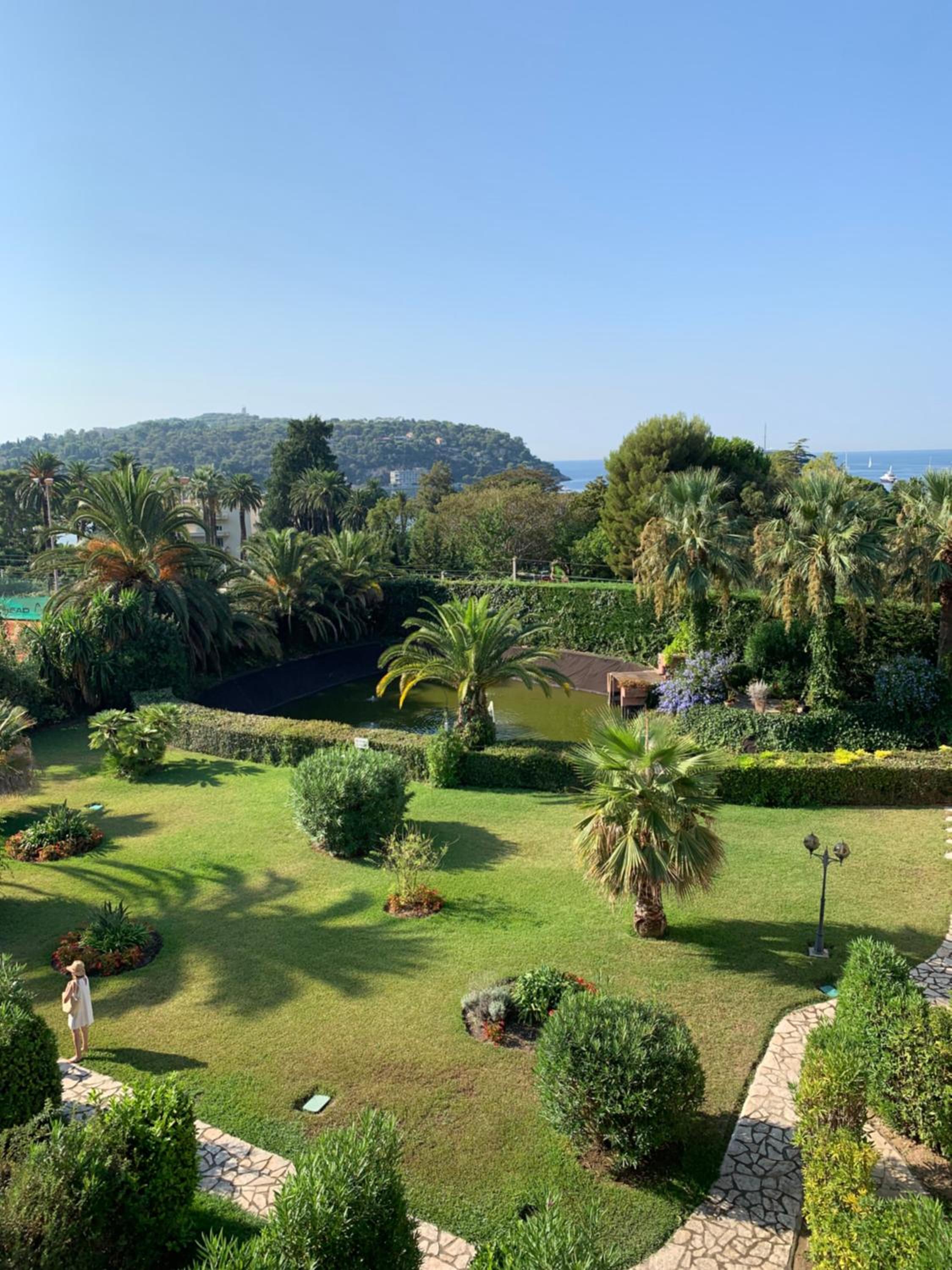 Pleasant Seaside Apartment view 2