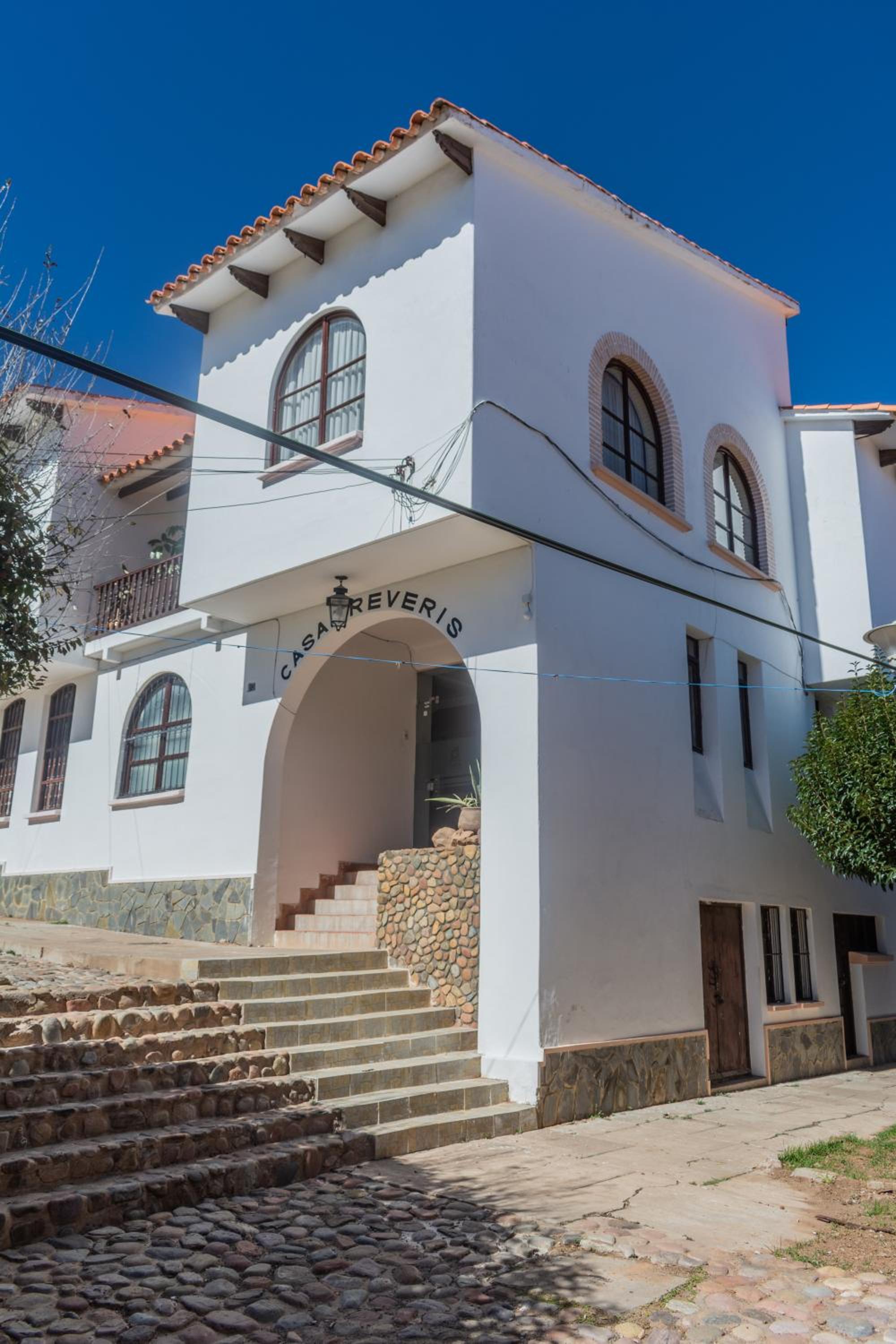 Hotel Casa Treveris - Non profit Hostel - Image 1