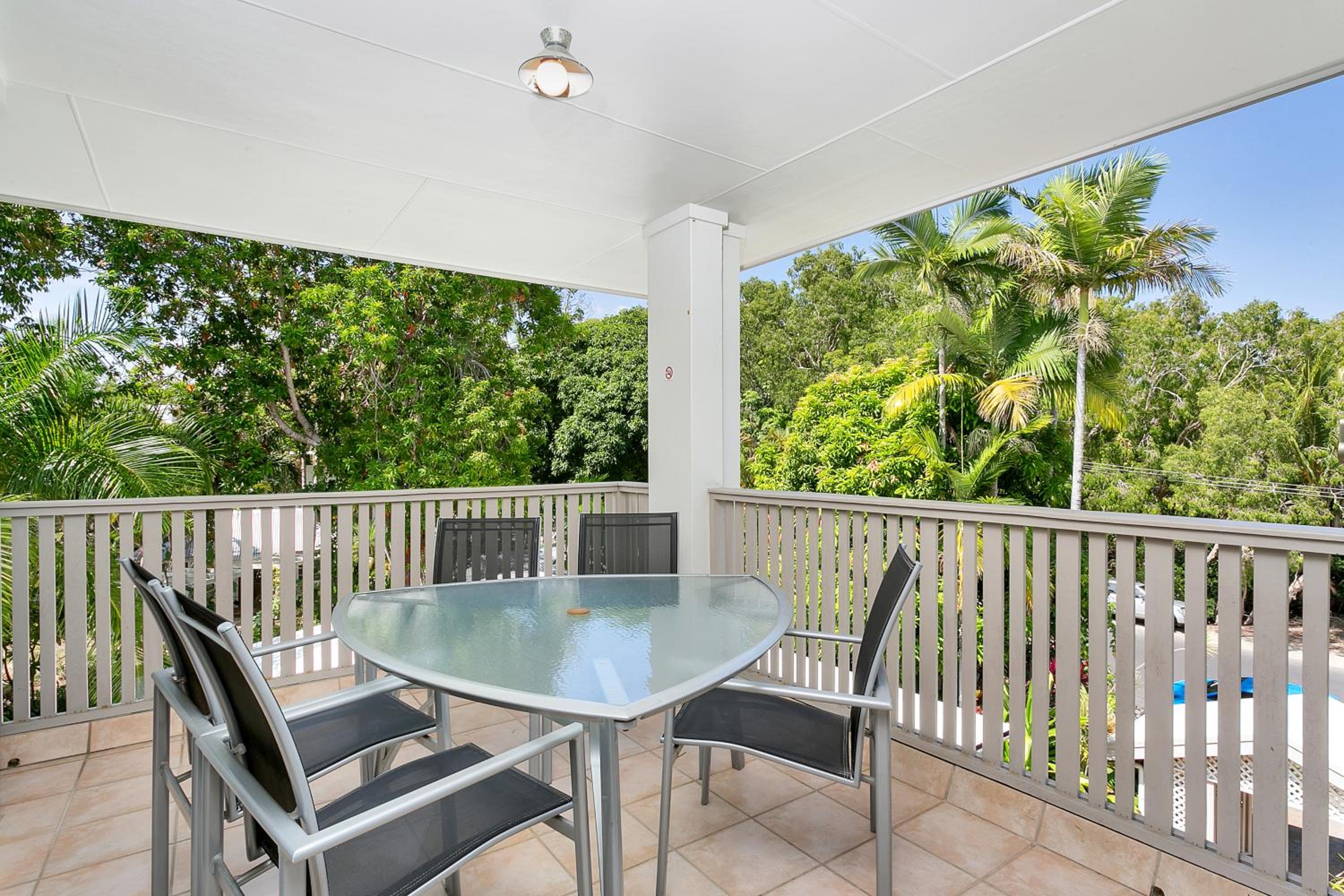 Seascape Holidays at The Queenslander view 5