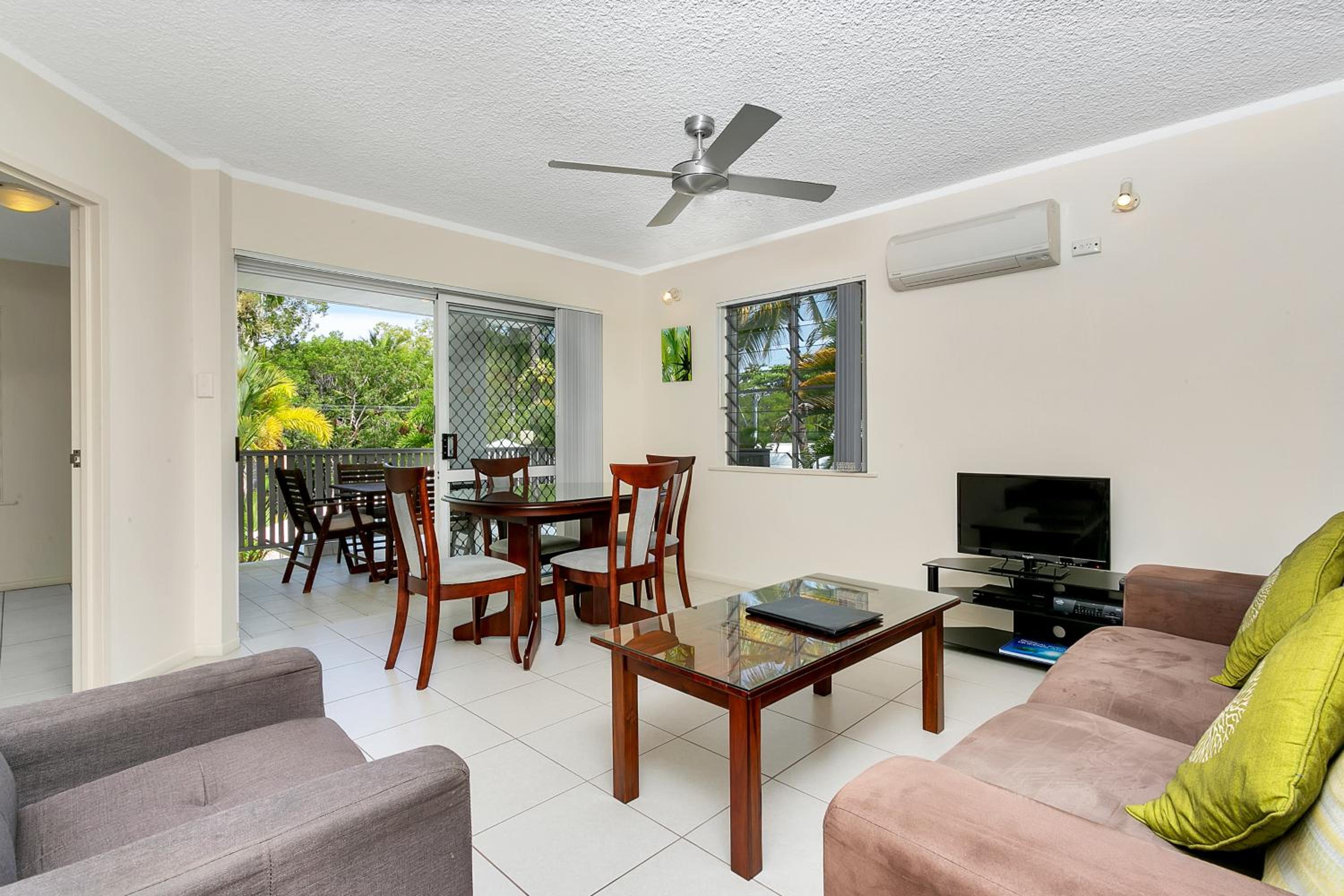 Seascape Holidays at The Queenslander view 2