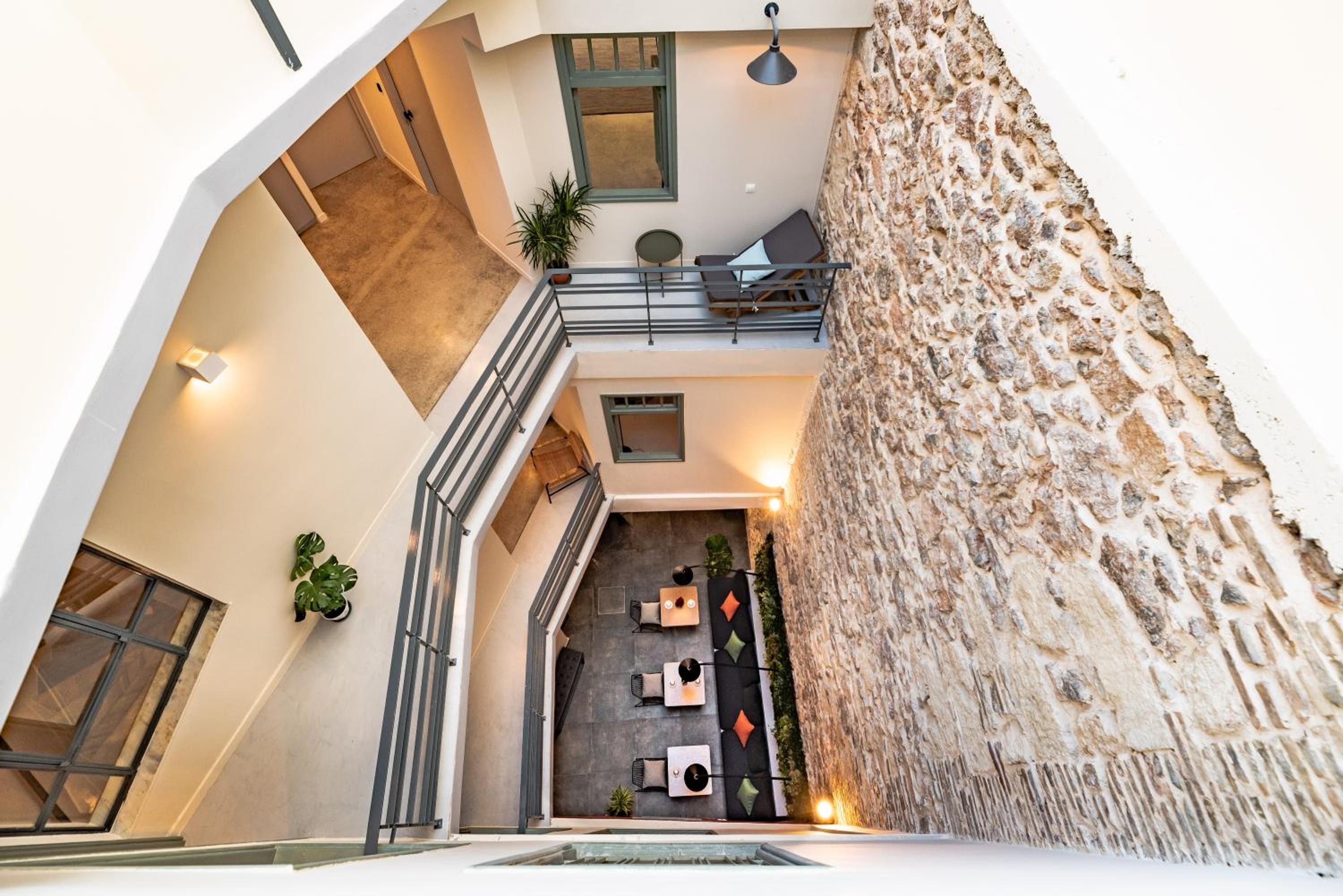 Athens Hub Hostel
