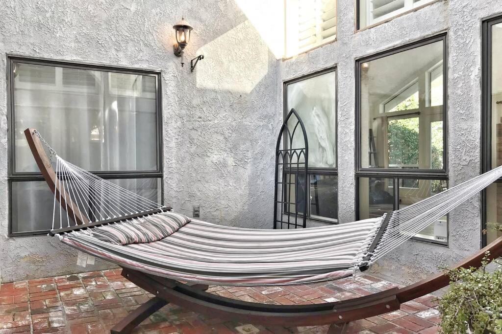 Stunning home near lake view 2