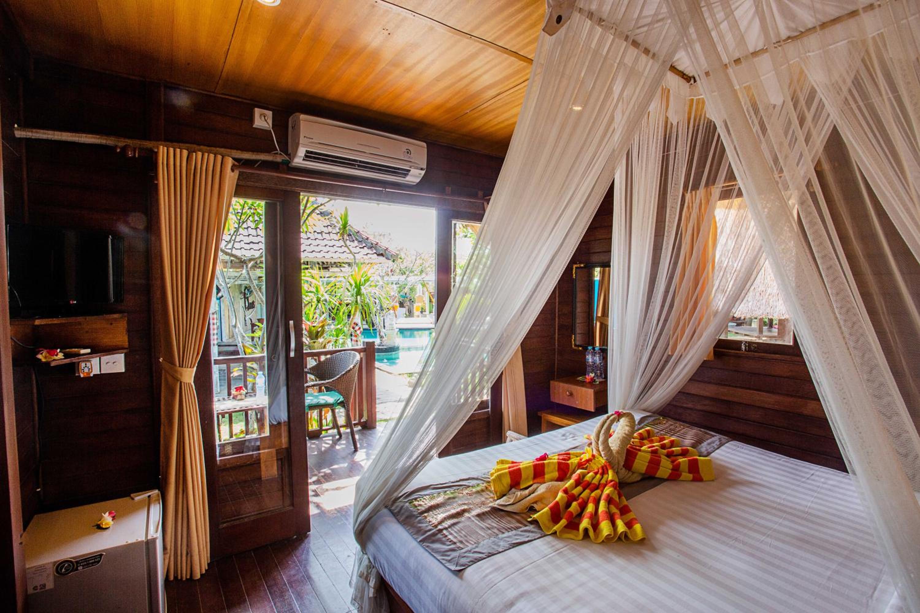 Nanuk's Bungalows