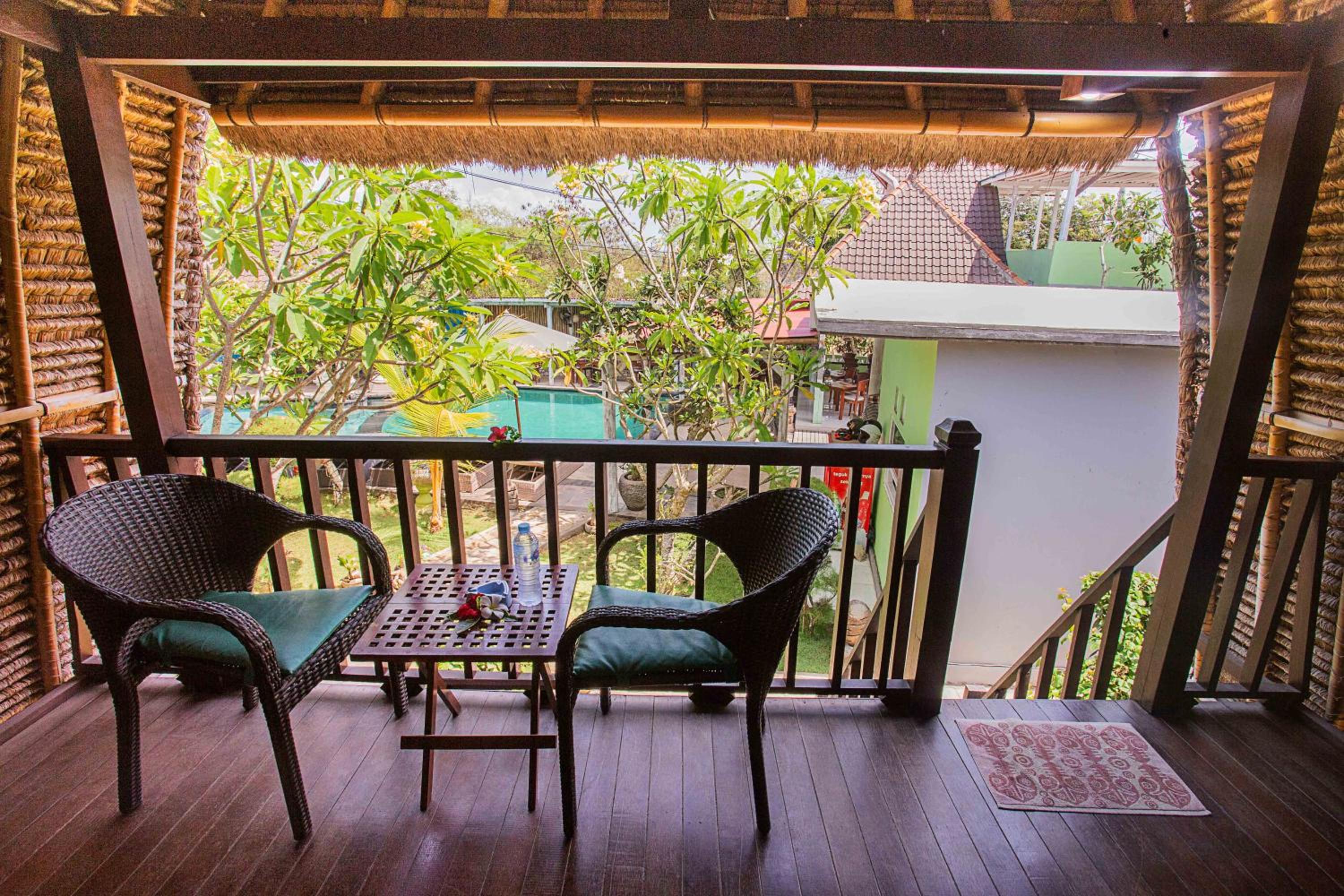 Nanuk's Bungalows