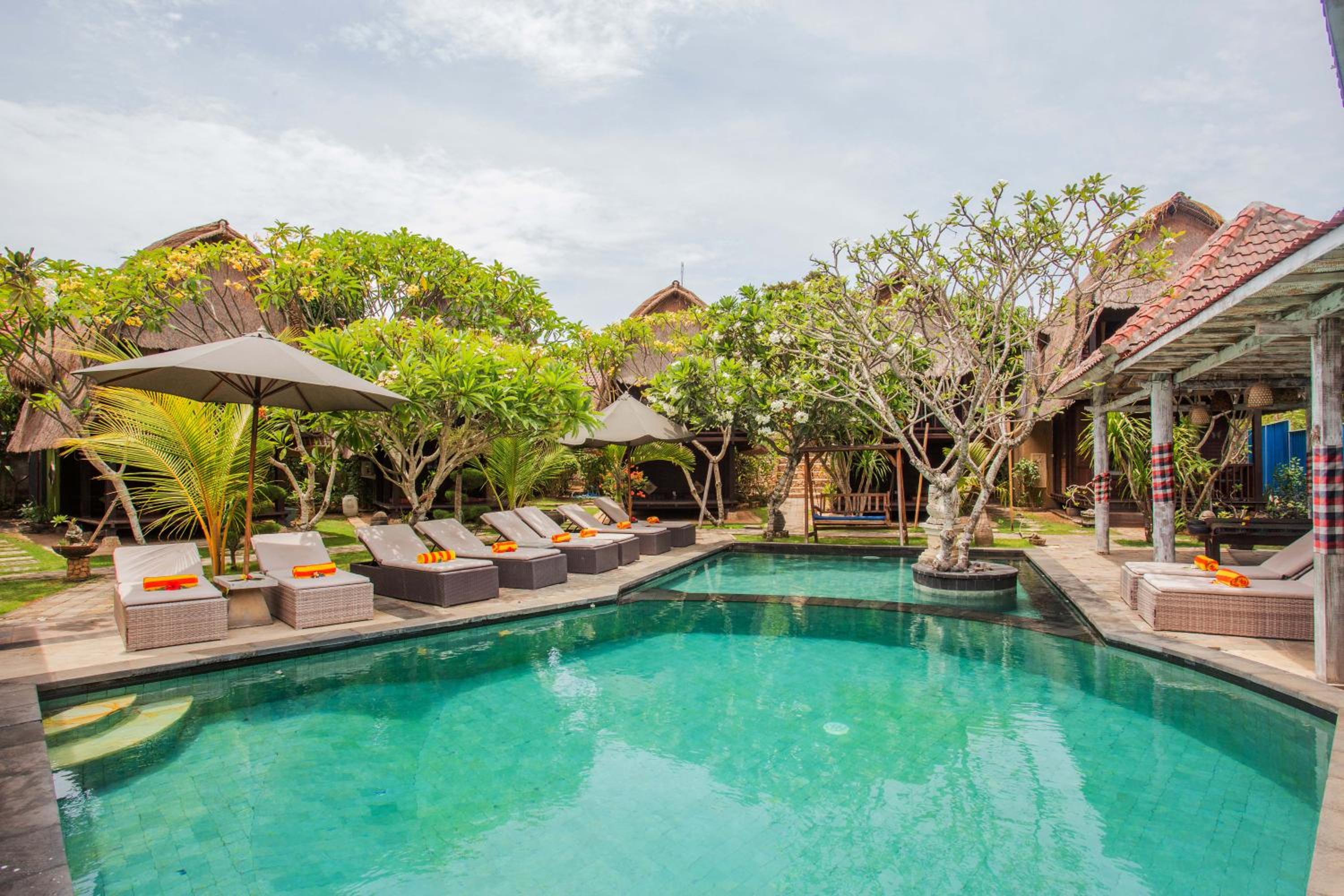 Nanuk's Bungalows
