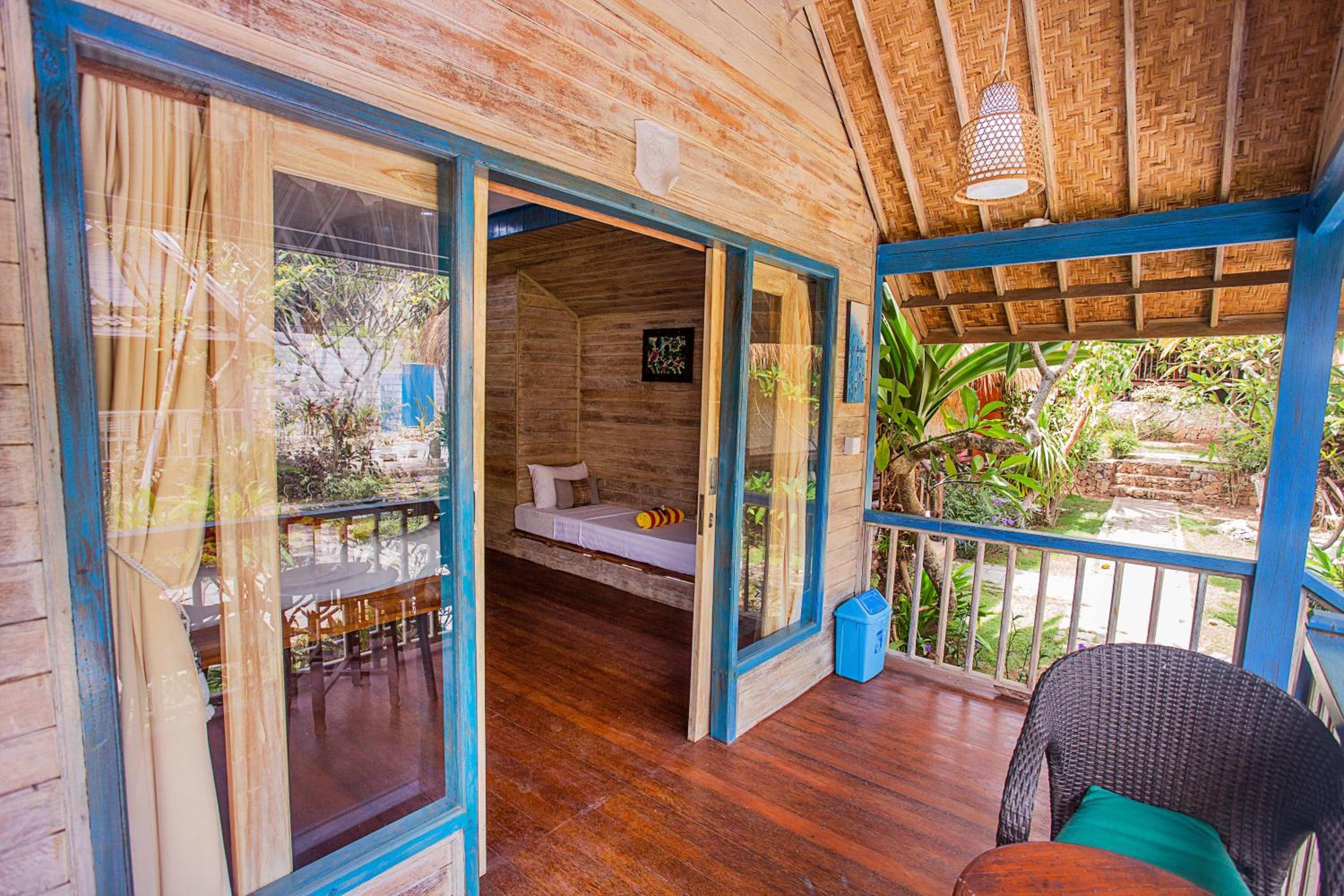 Nanuk's Bungalows