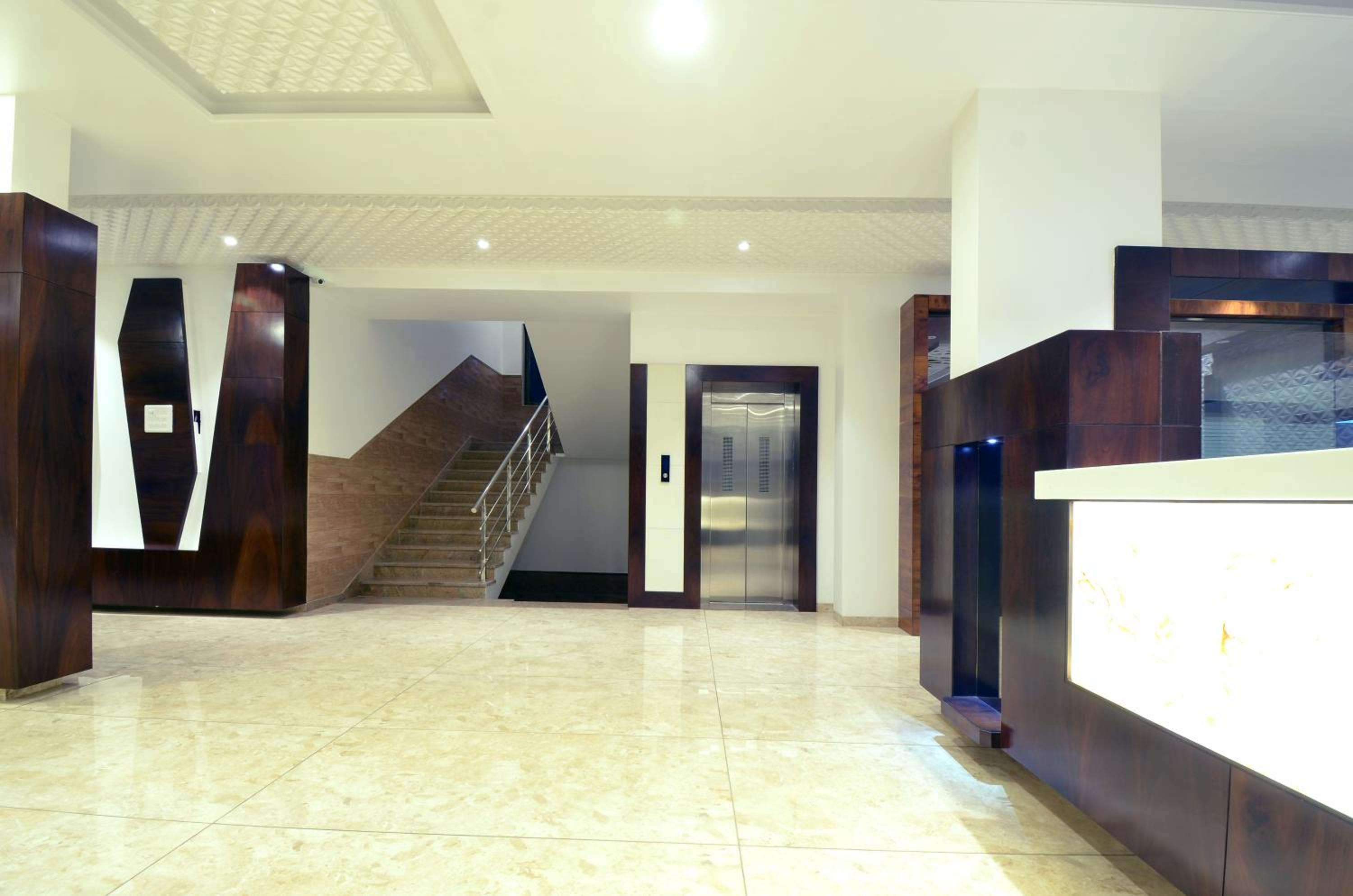 Shirdi Vacations - Hotel Dwarka Park - Property Image 1