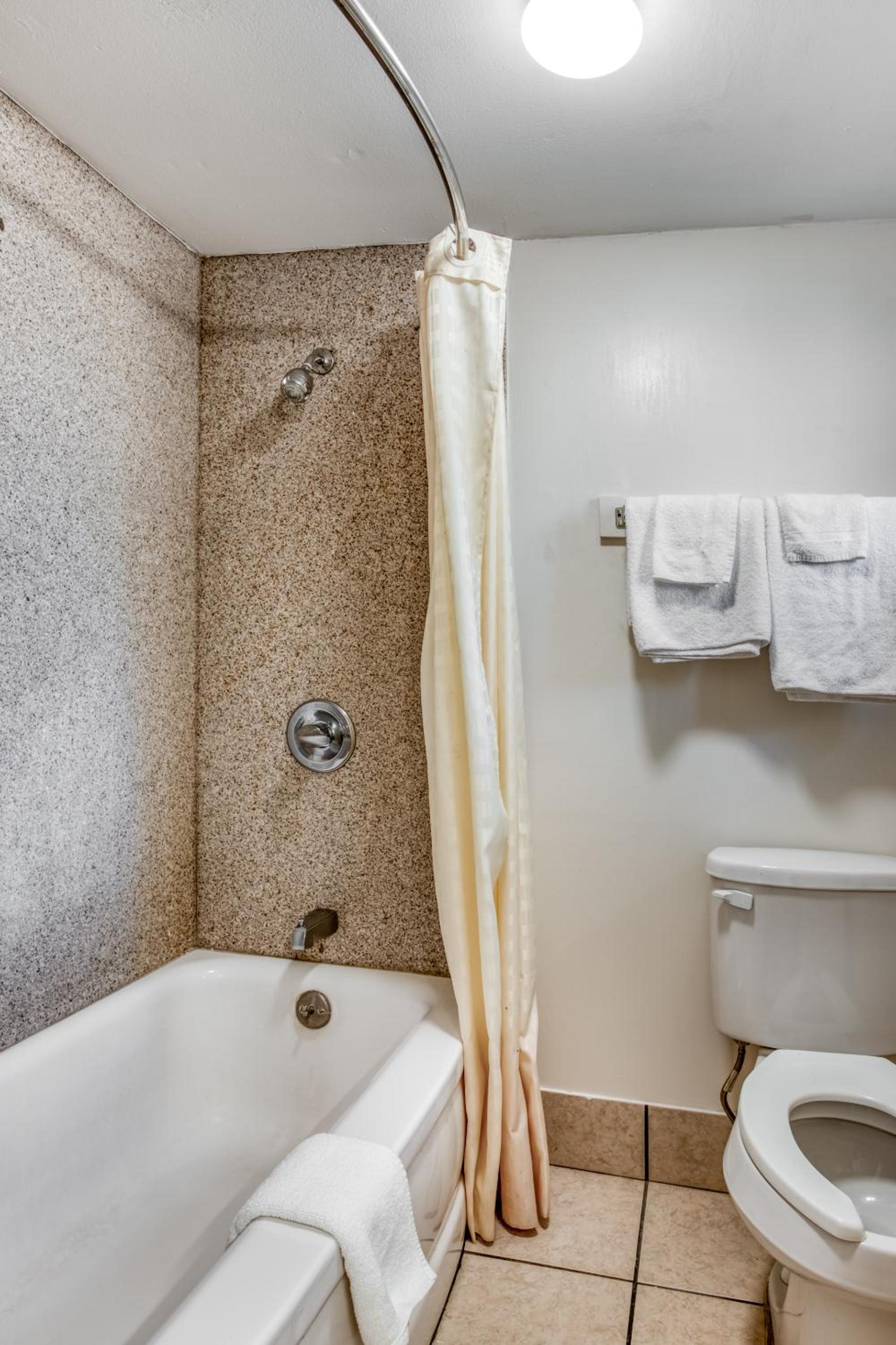 OYO Hotel Bald Knob near Searcy AR - Property Image 27