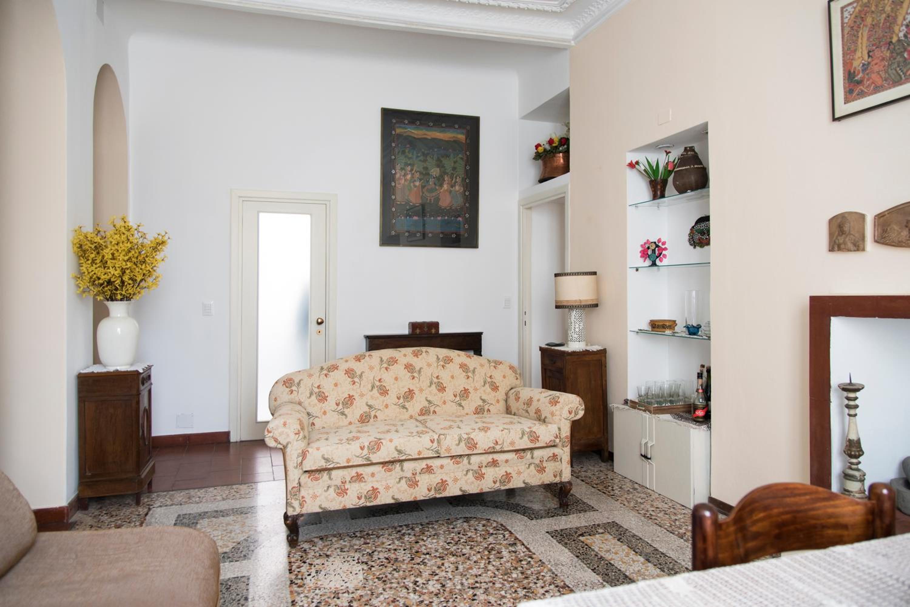 Brera District 2 Bedrooms -Youhosty