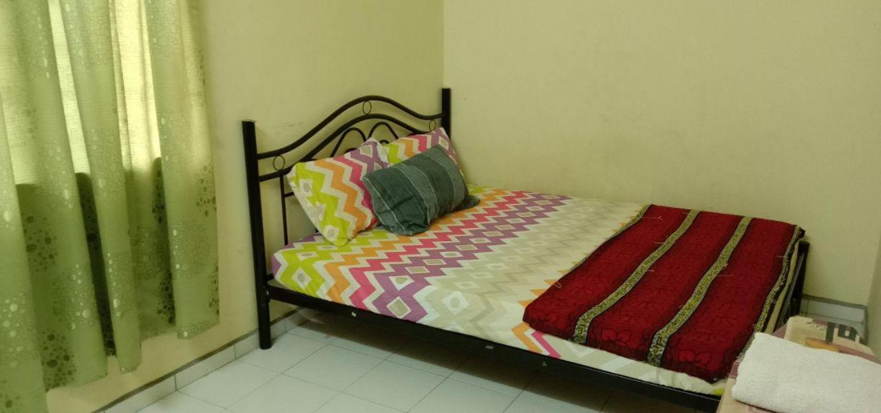 Bajet Homestay - low cost houses photo 5
