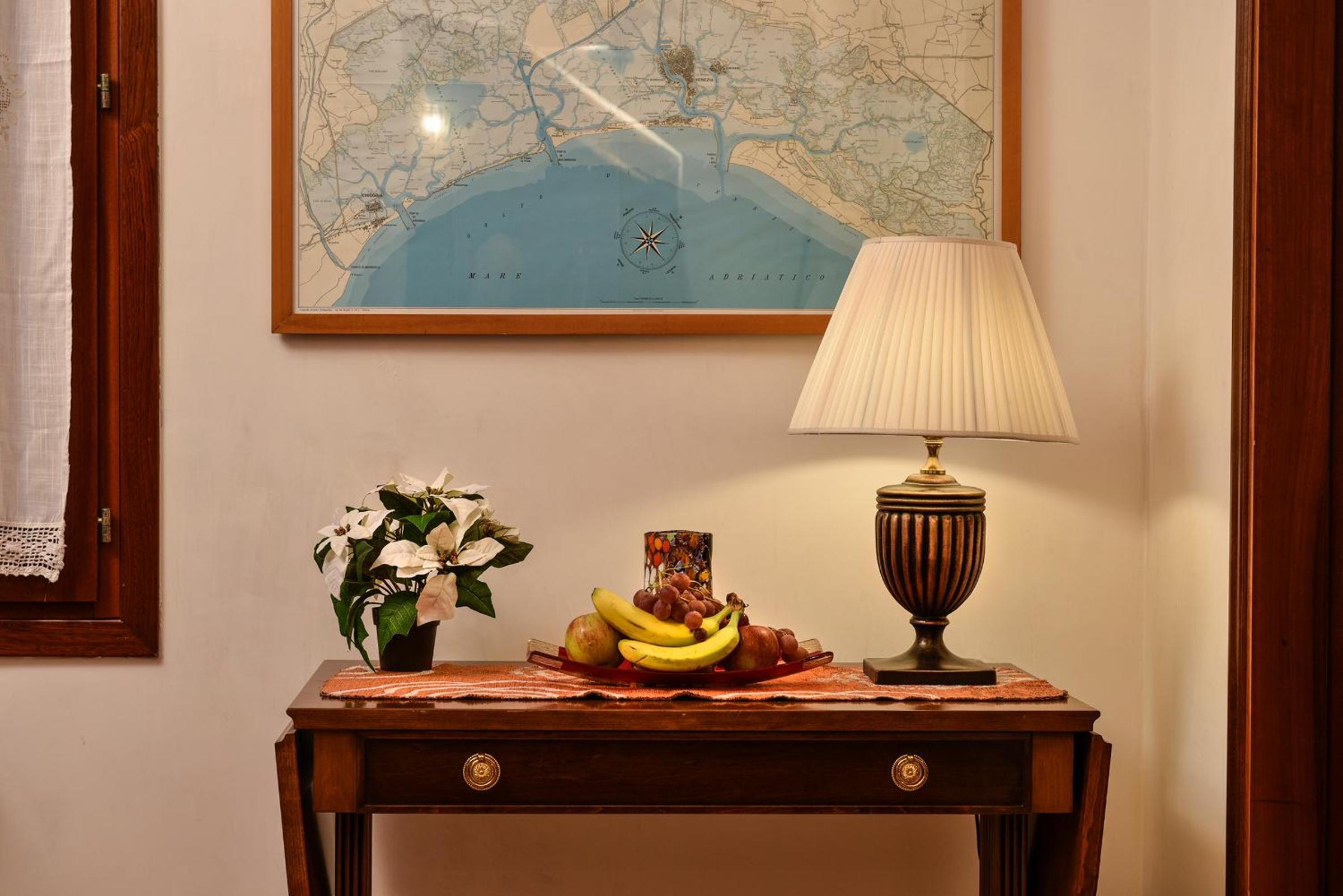 Anzolo Palace - Rooms & Apartments