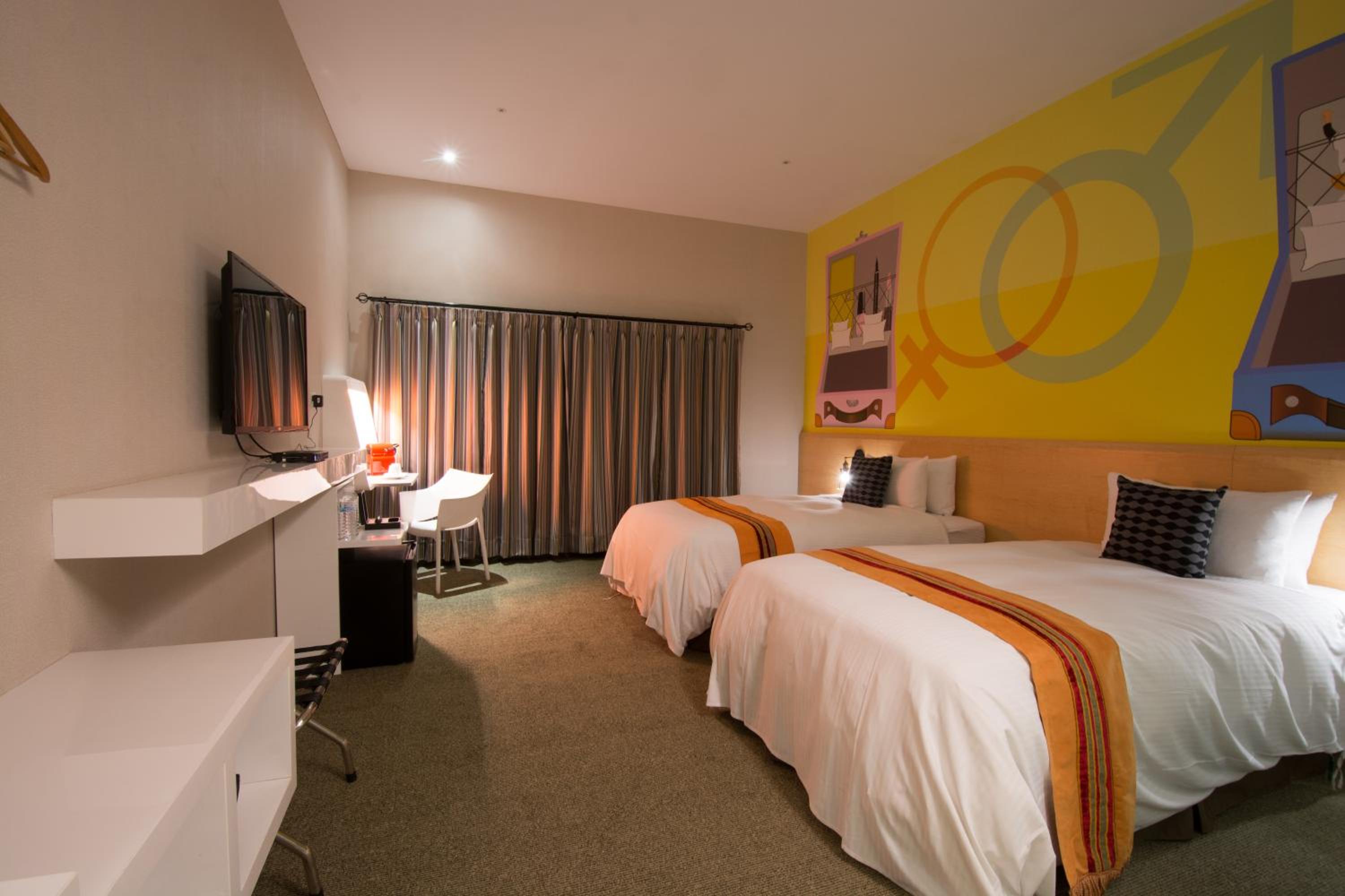 Travel Art Inn