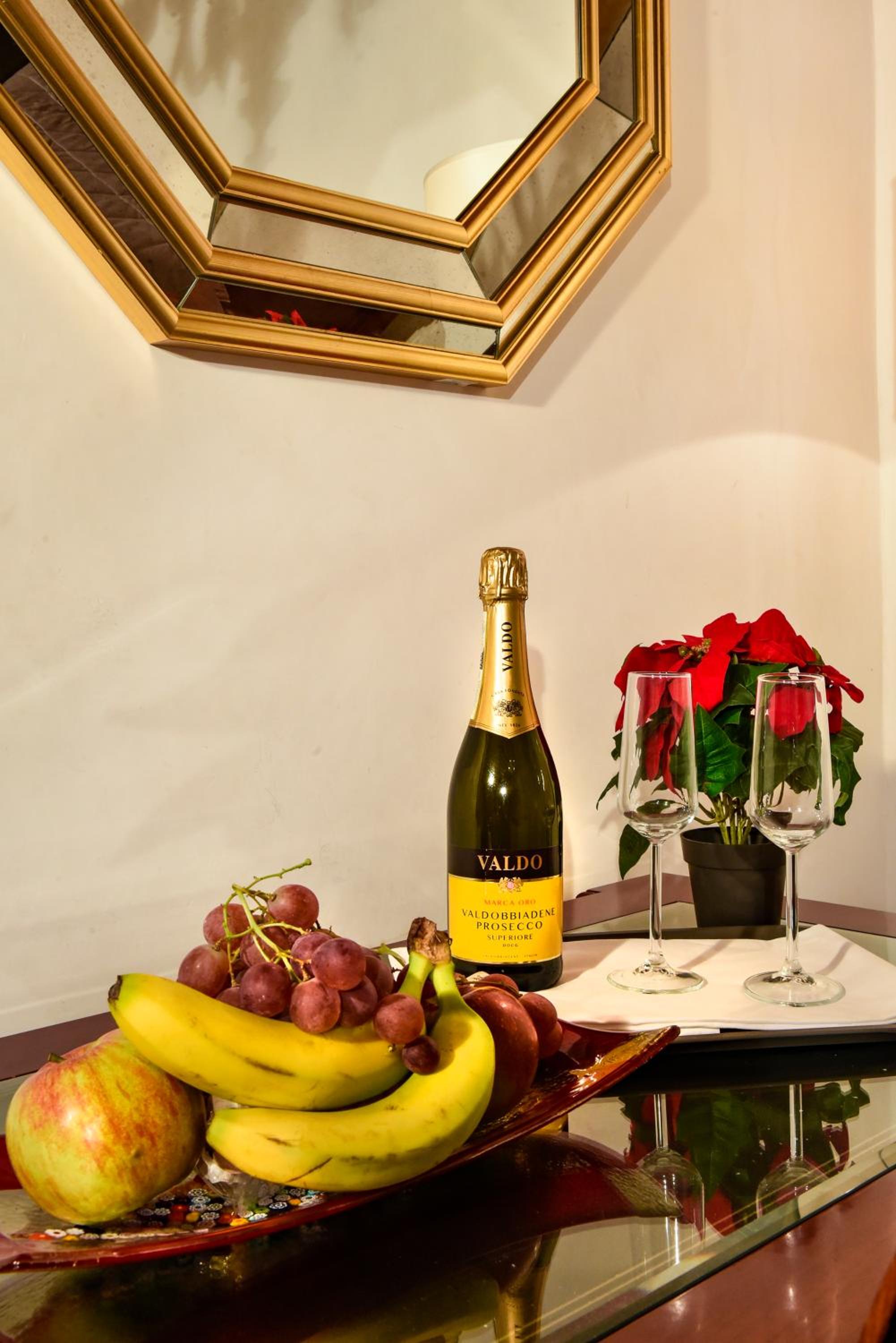 Anzolo Palace - Rooms & Apartments