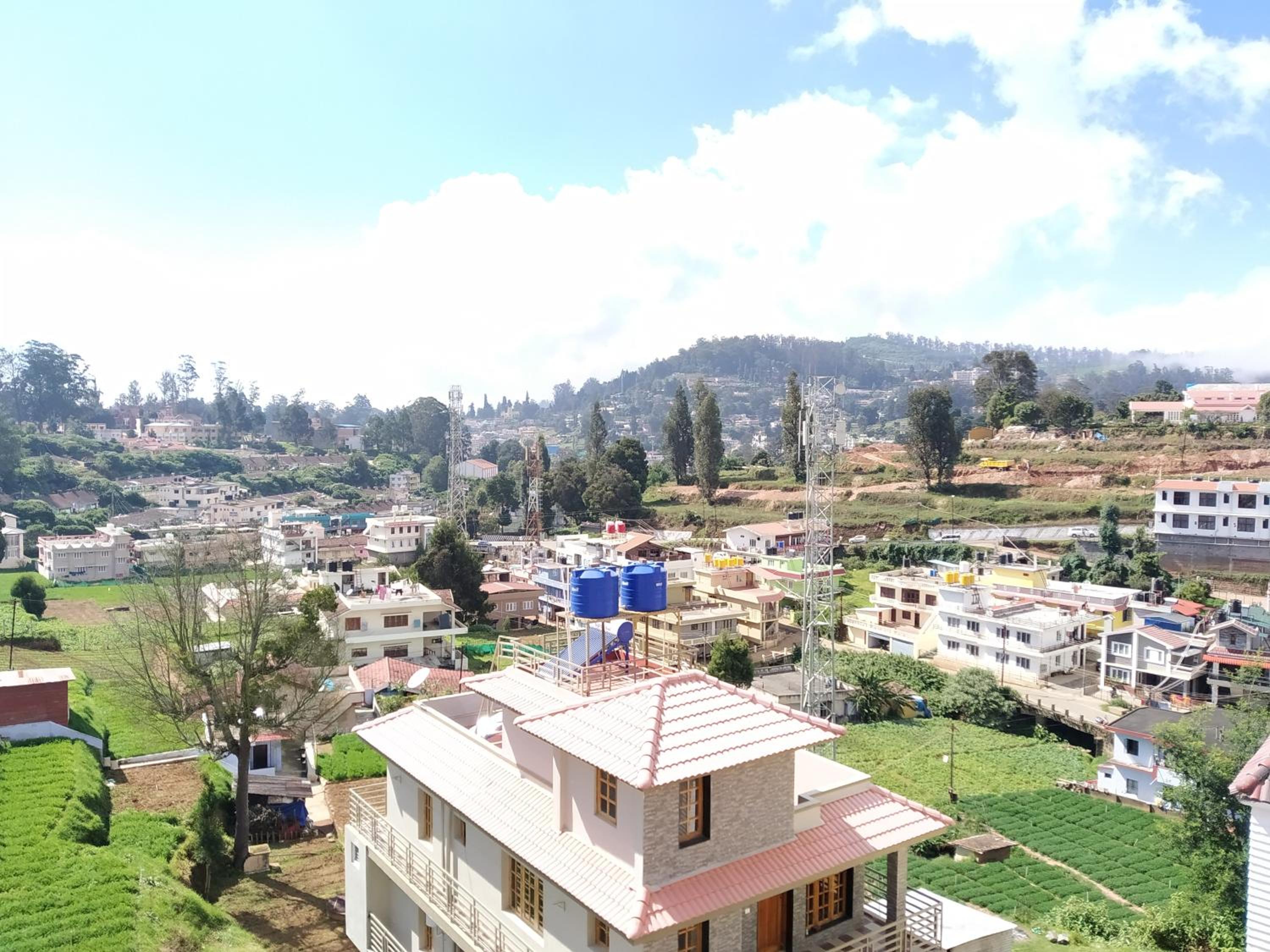 A Ooty Honey Huts