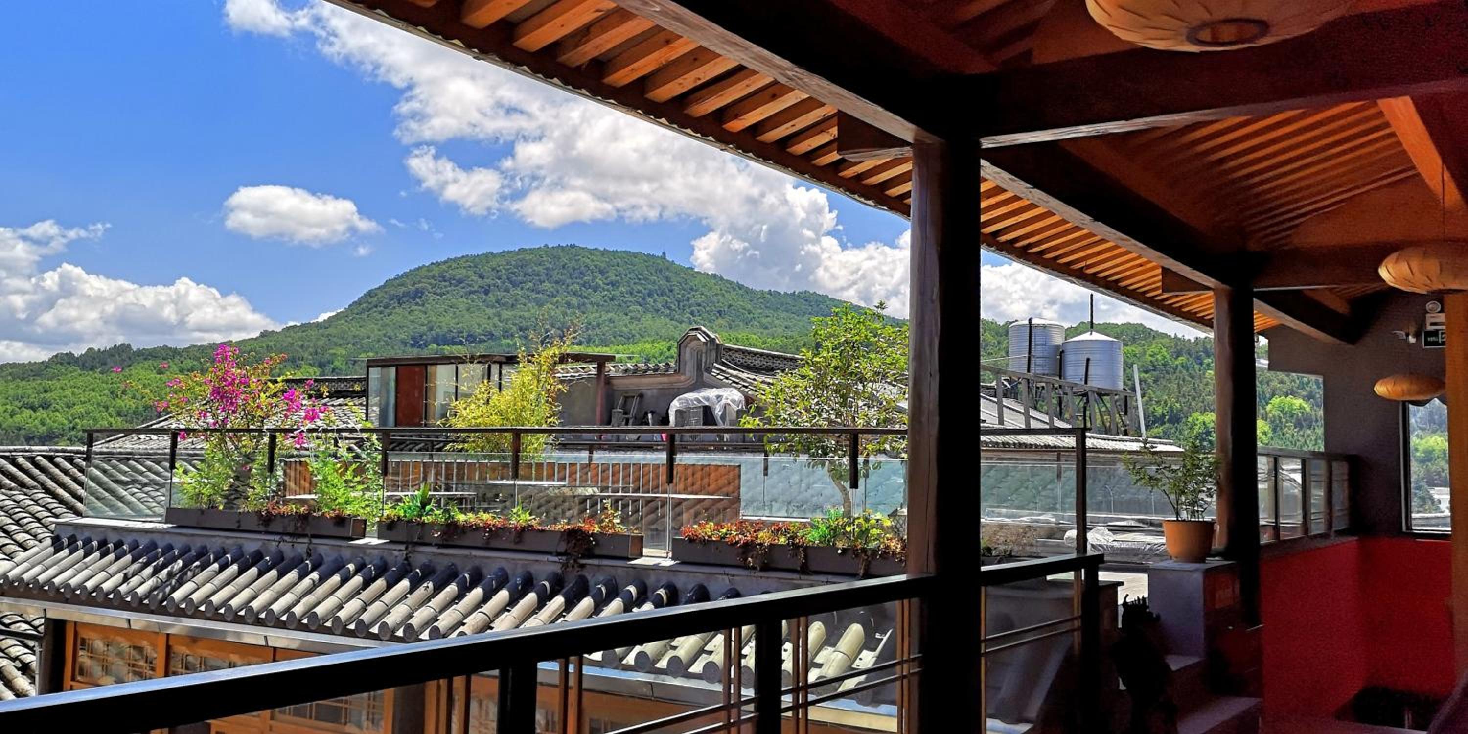 Shan Ju Qiu Ming Floral Hotel in Tengchong 花筑 腾冲山居秋暝精品客栈